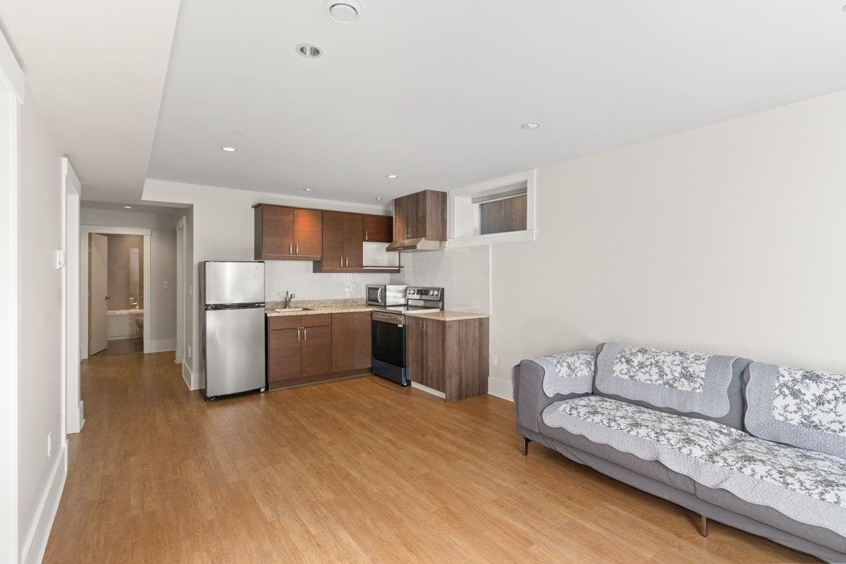 4080 W 15th Avenue, Vancouver, V6R 3A3 — photo 3