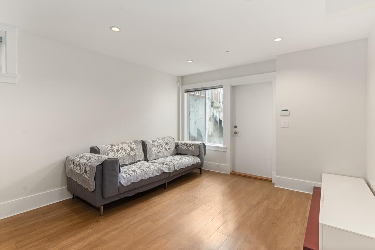 4080 W 15th Avenue, Vancouver, V6R 3A3 — photo 4