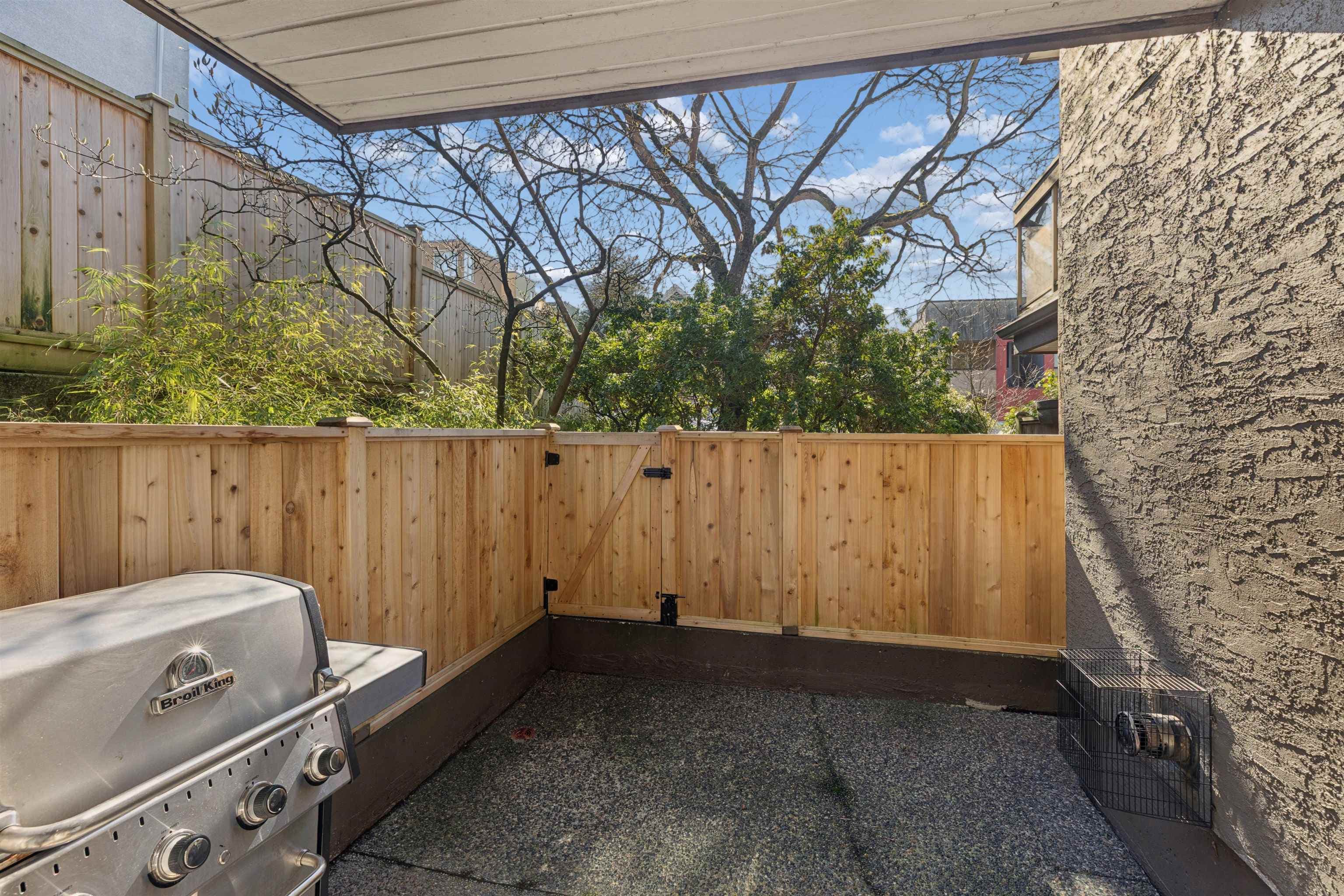 102 - 1689 E 4th Avenue, Vancouver, V5N 1J7 — photo 2