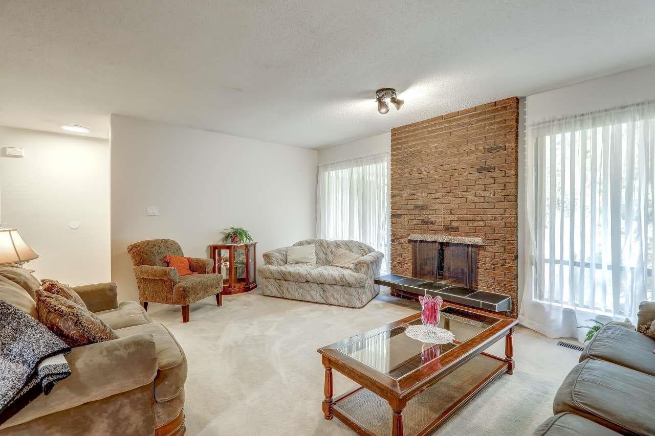 15584 98 Avenue, Surrey, V3R 7R2 — photo 5
