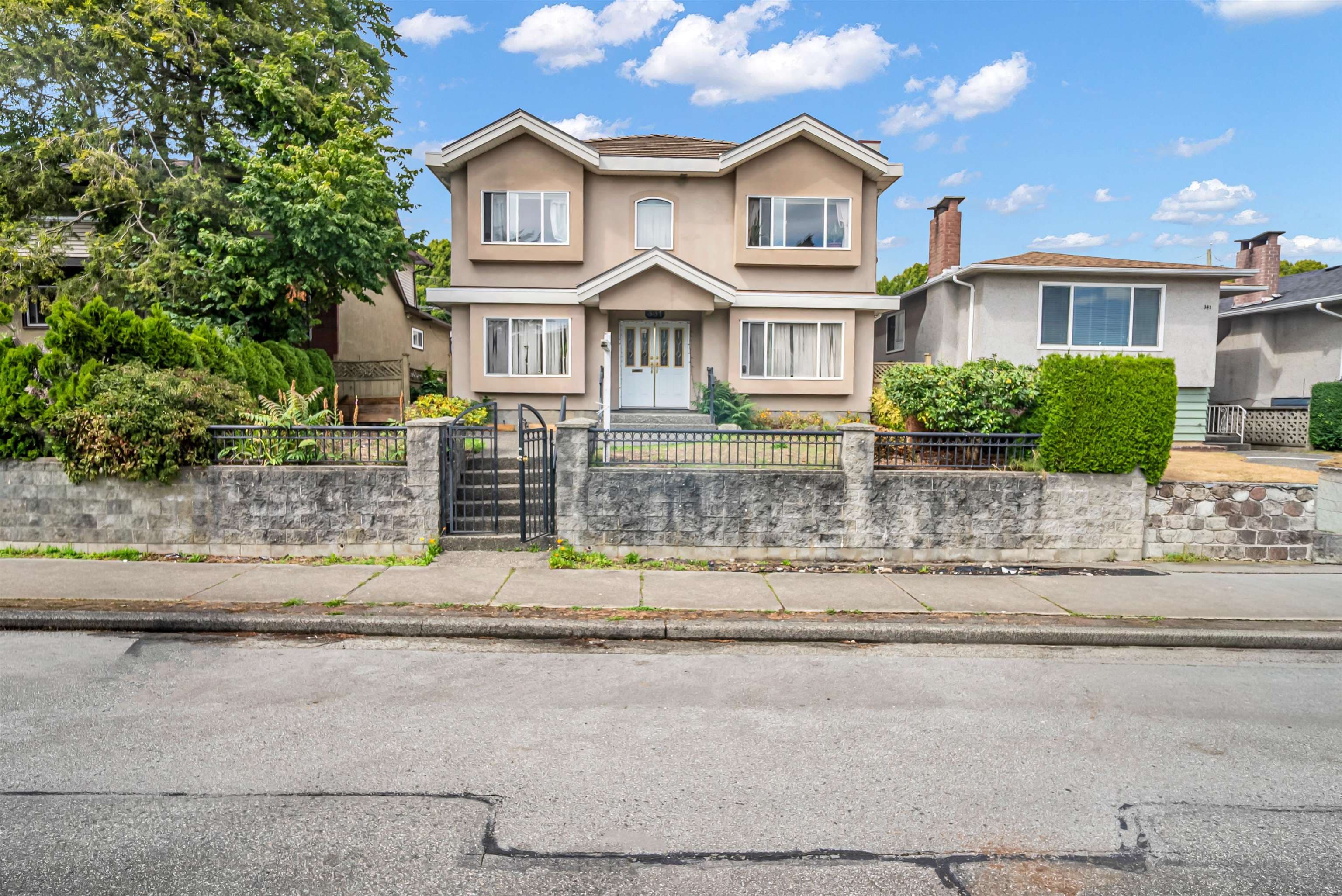 331 E 61st Avenue, Vancouver