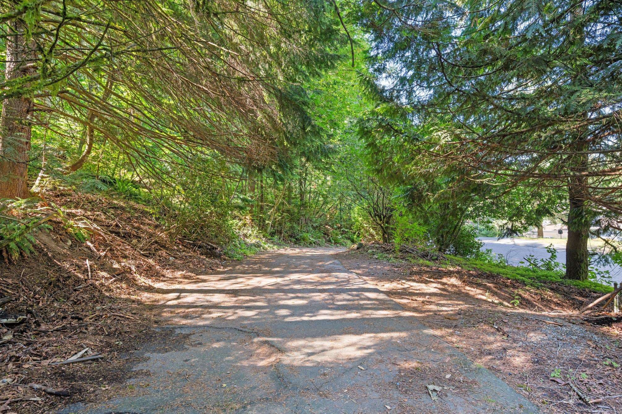 3680 Vance Road, Cultus Lake, V2R 5A6 — photo 5