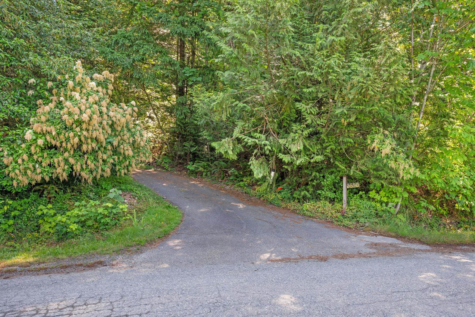 3680 Vance Road, Cultus Lake, V2R 5A6 — photo 4