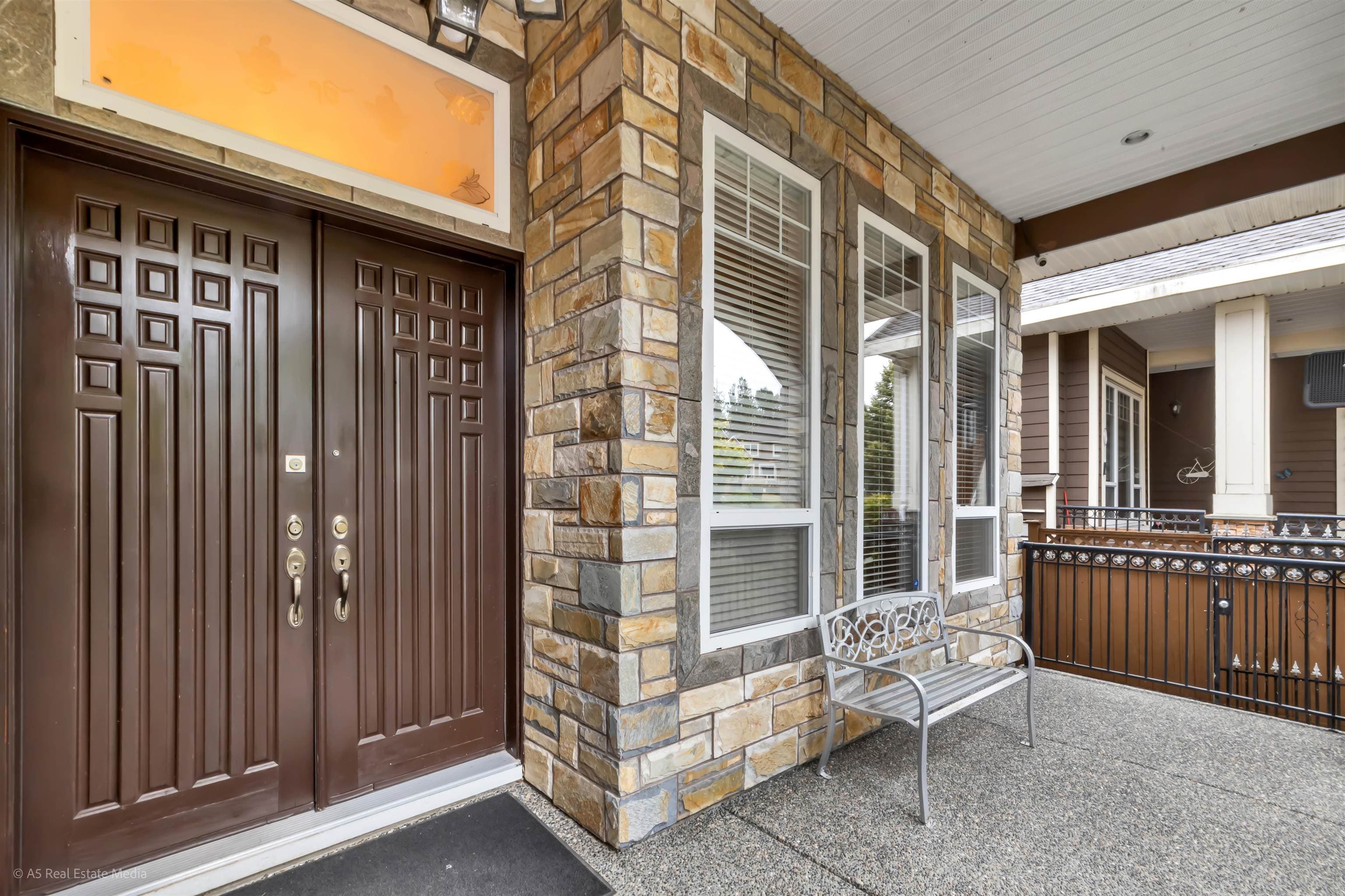 6968 151a Street, Surrey, V3W 3T1 — photo 4