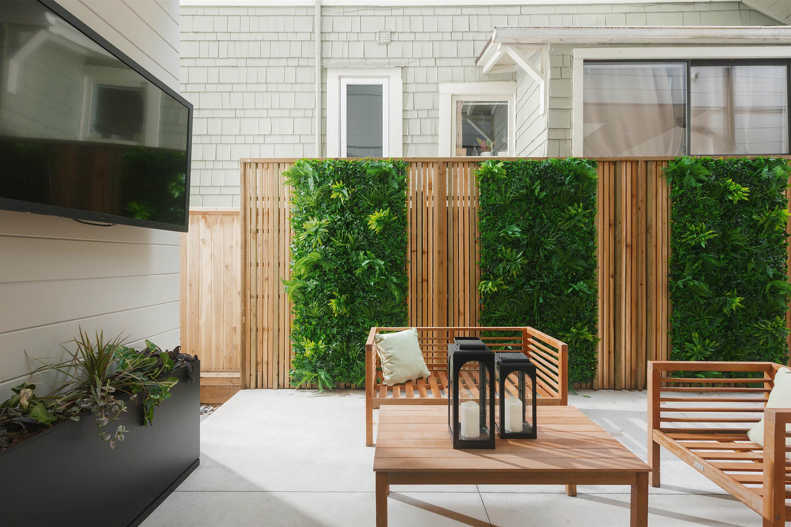 1 - 2637 W 12th Avenue, Vancouver