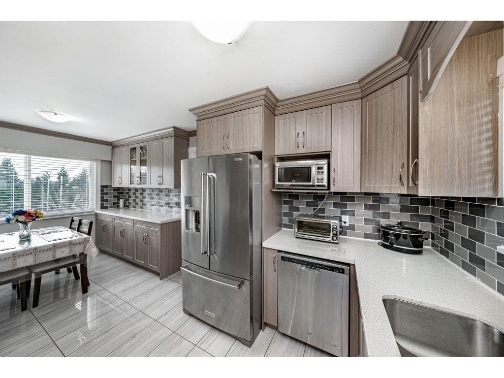 18463 56 Avenue, Surrey