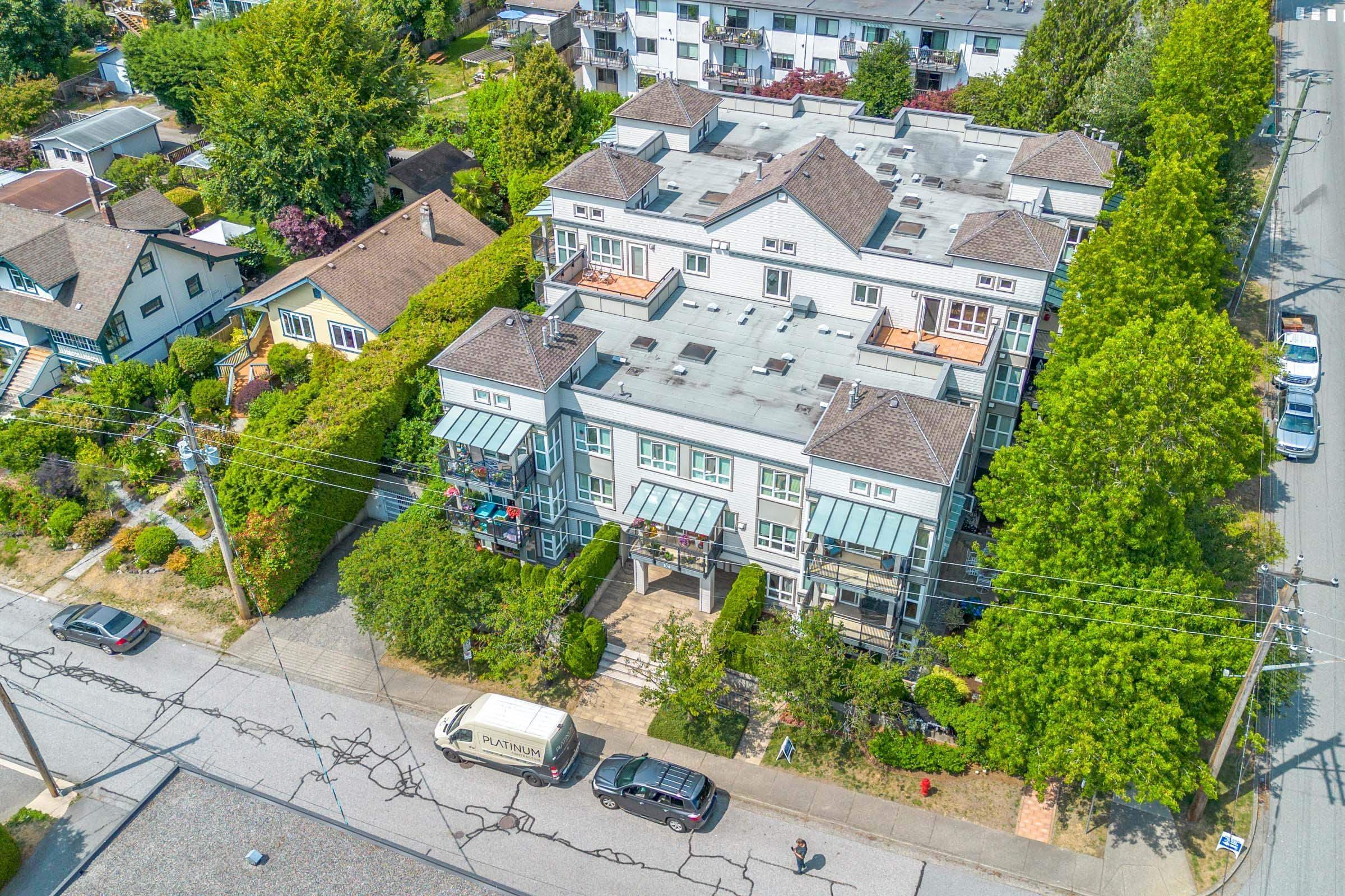 403 - 106 W Kings Road, North Vancouver, V7N 2L8 — photo 2