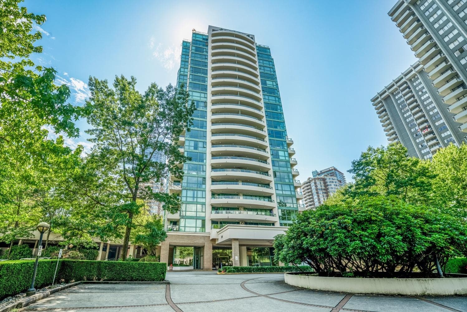 2106 - 5899 Wilson Avenue, Burnaby, V5H 4R9 — photo 2
