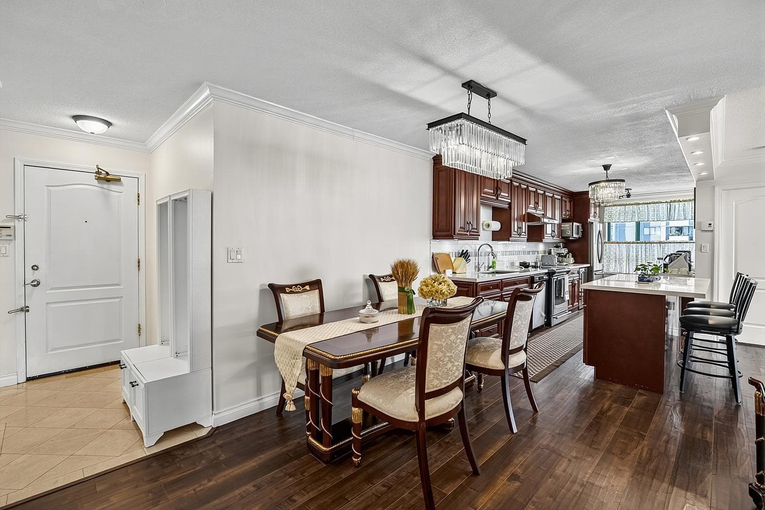 2106 - 5899 Wilson Avenue, Burnaby, V5H 4R9 — photo 4