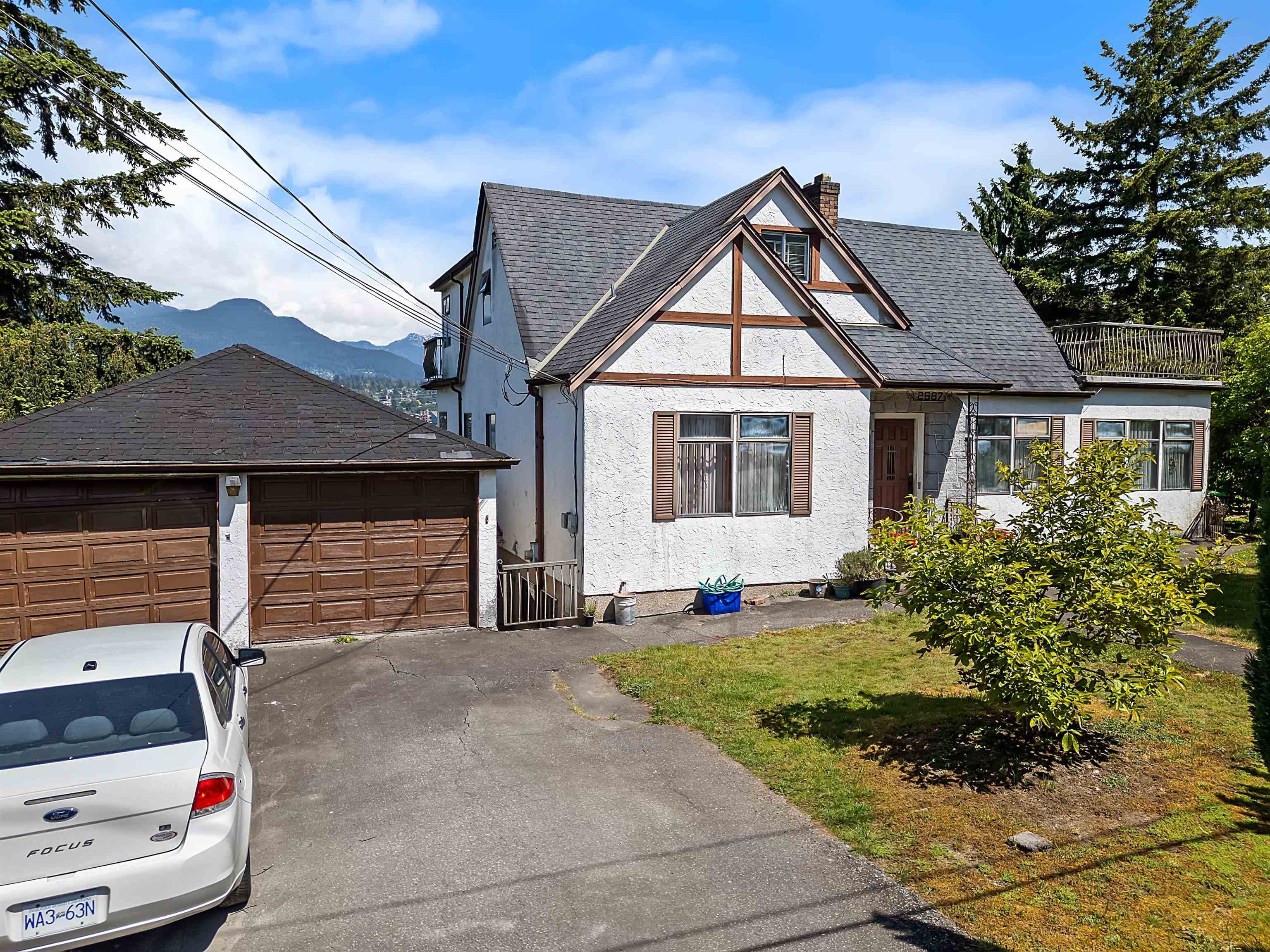 2587 Yale Street, Vancouver, V5K 1C1 — photo 2