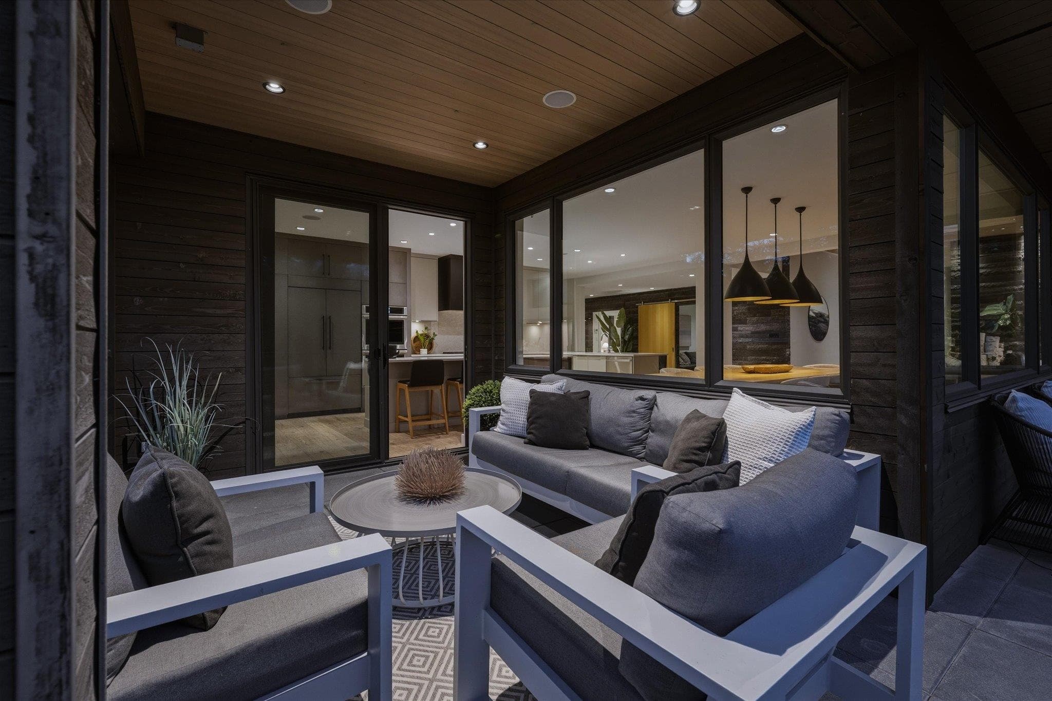 8206 Mountain View Drive, Whistler, V8E 0G3 — photo 3