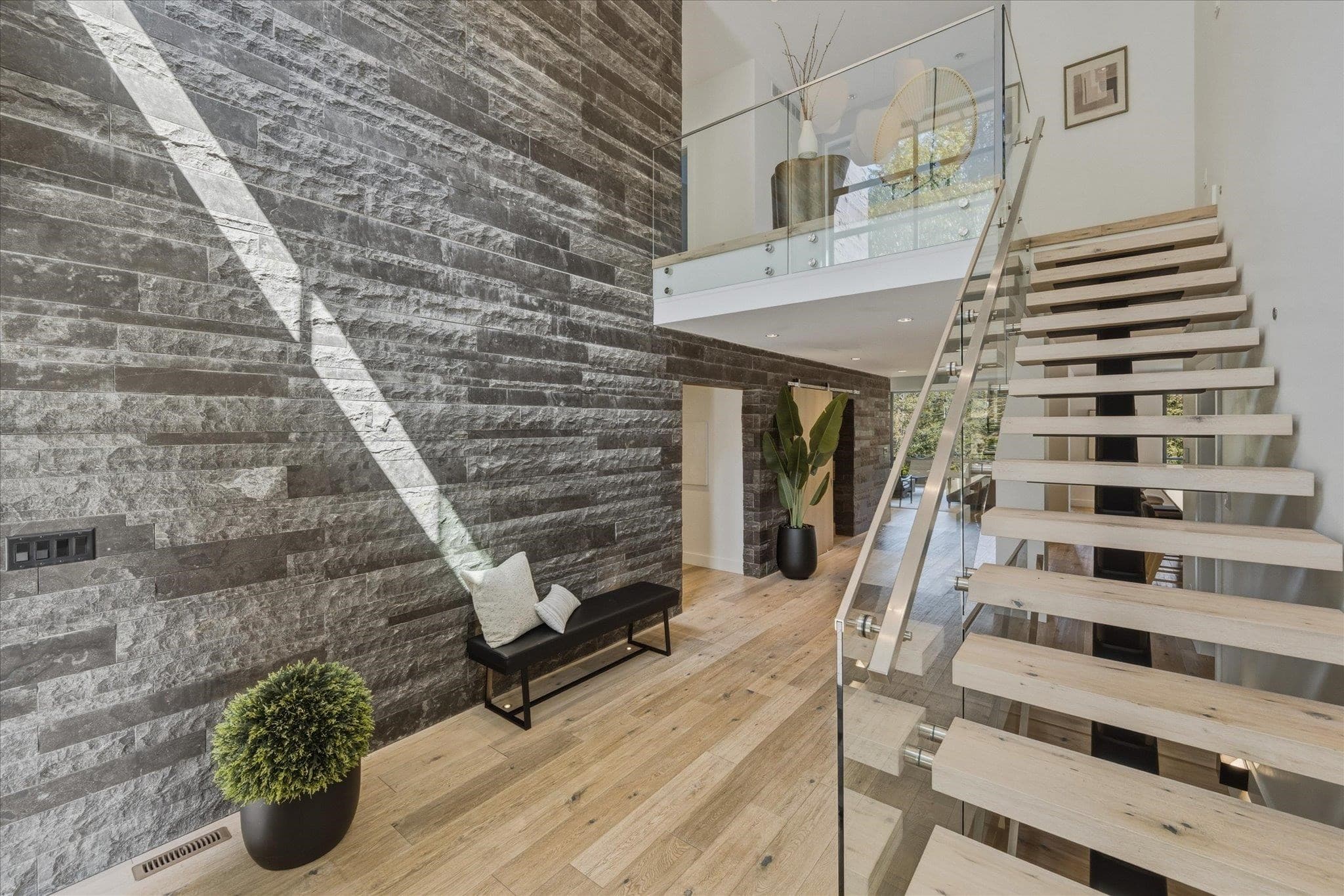 8206 Mountain View Drive, Whistler, V8E 0G3 — photo 5