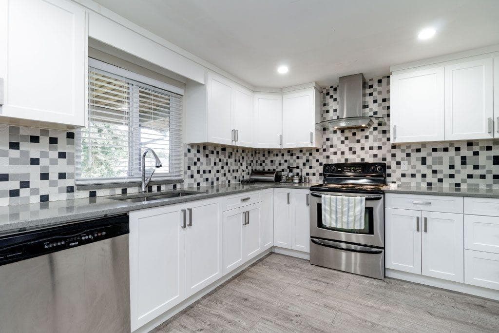 3762 Wellington Street, Port Coquitlam, V3B 3Z2 — photo 5