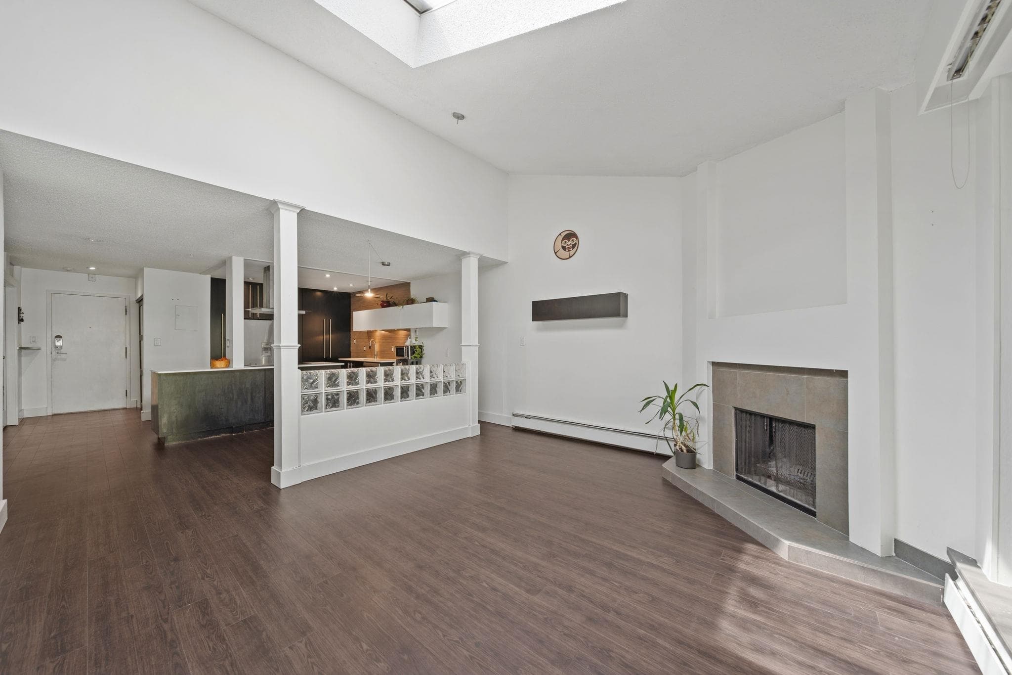 304 - 141 W 13th Street, North Vancouver, V7M 1N5 — photo 5