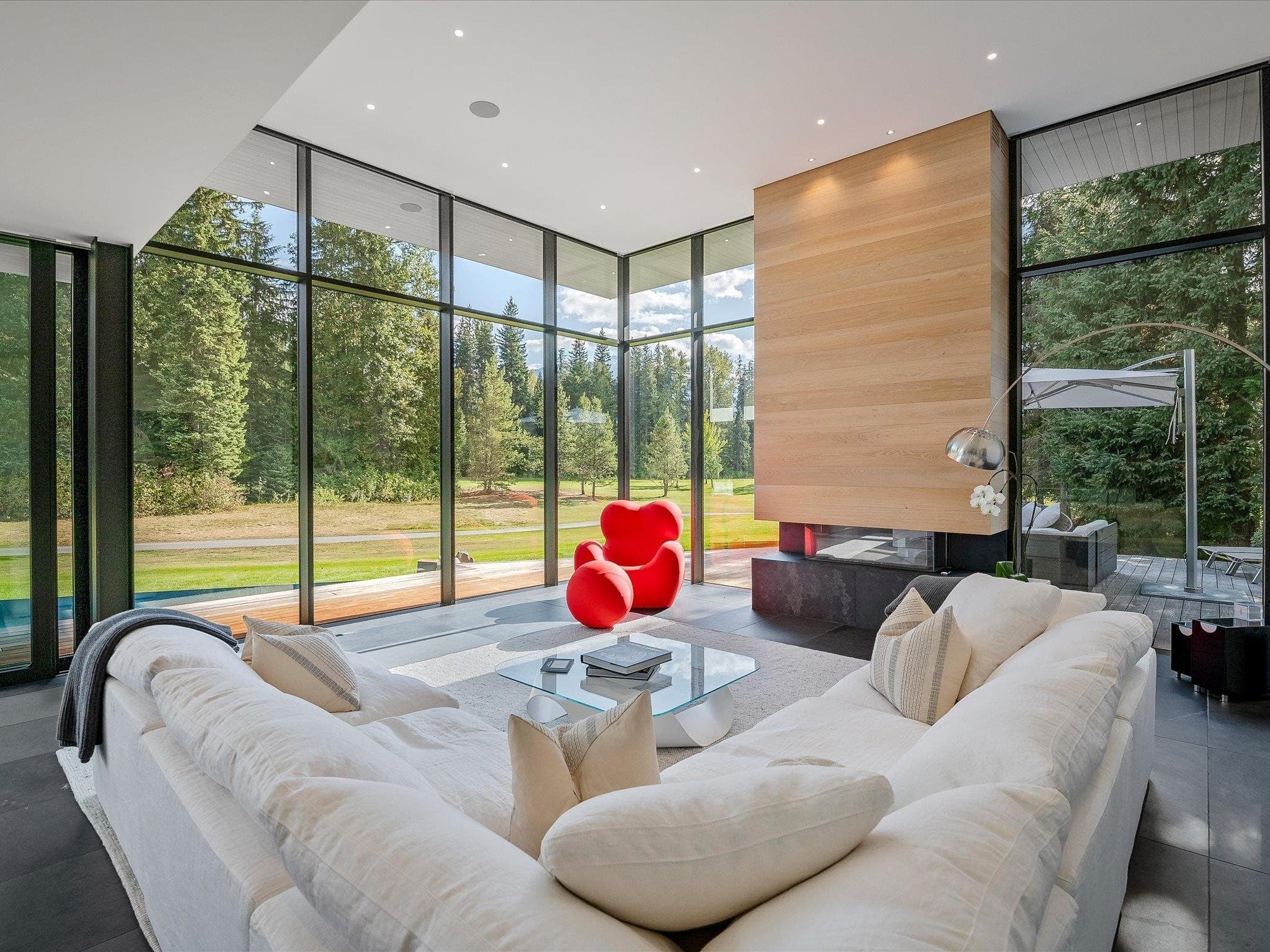 8080 Cypress Place, Whistler, V8E 1J9 — photo 2
