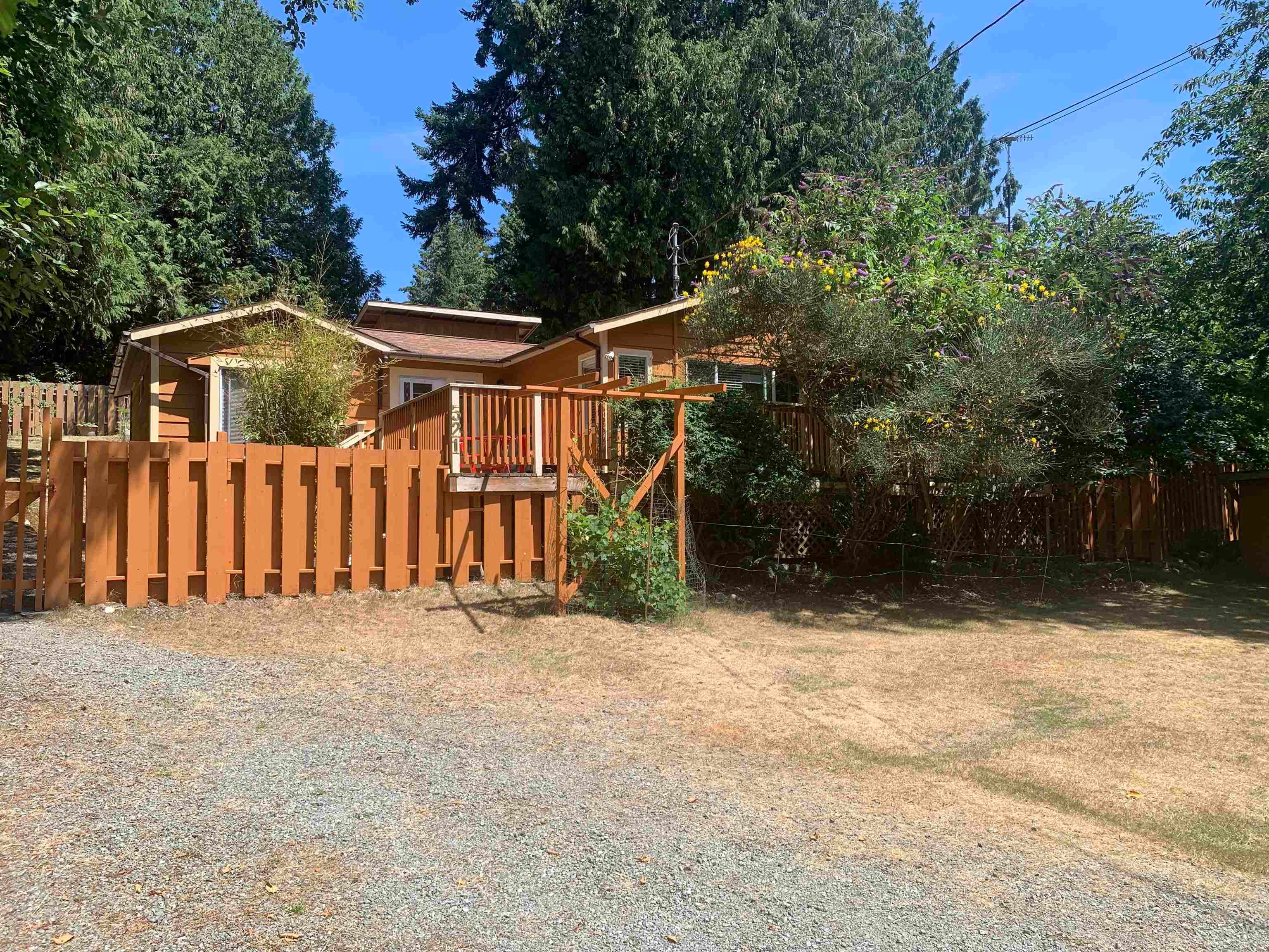 521 Sandy Hook Road, Mayne Island