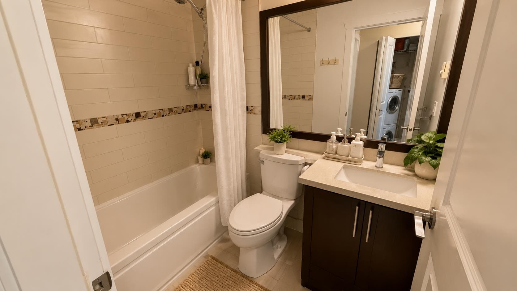 111 - 368 Ellesmere Avenue, Burnaby, V5B 3S9 — photo 2