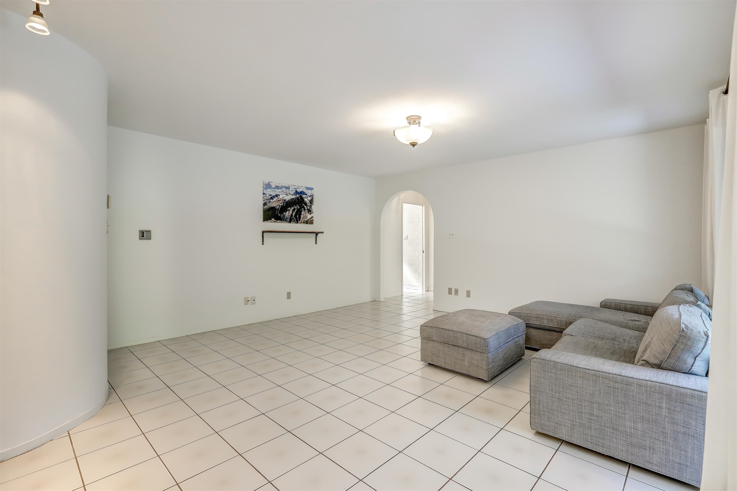 5367 Hazel Court, Delta, V4K 4G9 — photo 4