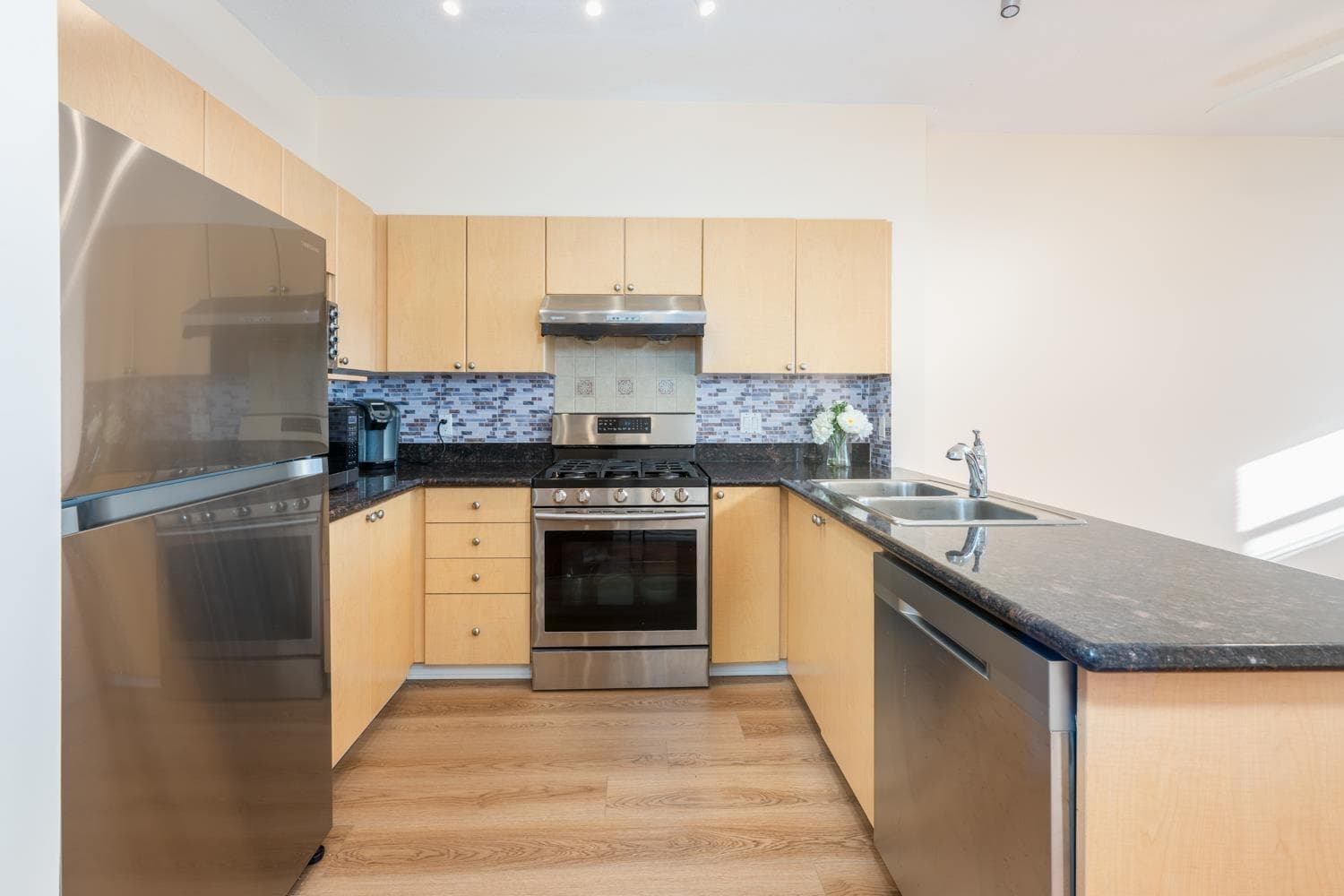 22 - 6333 No. 1 Road, Richmond, V7C 1T4 — photo 4