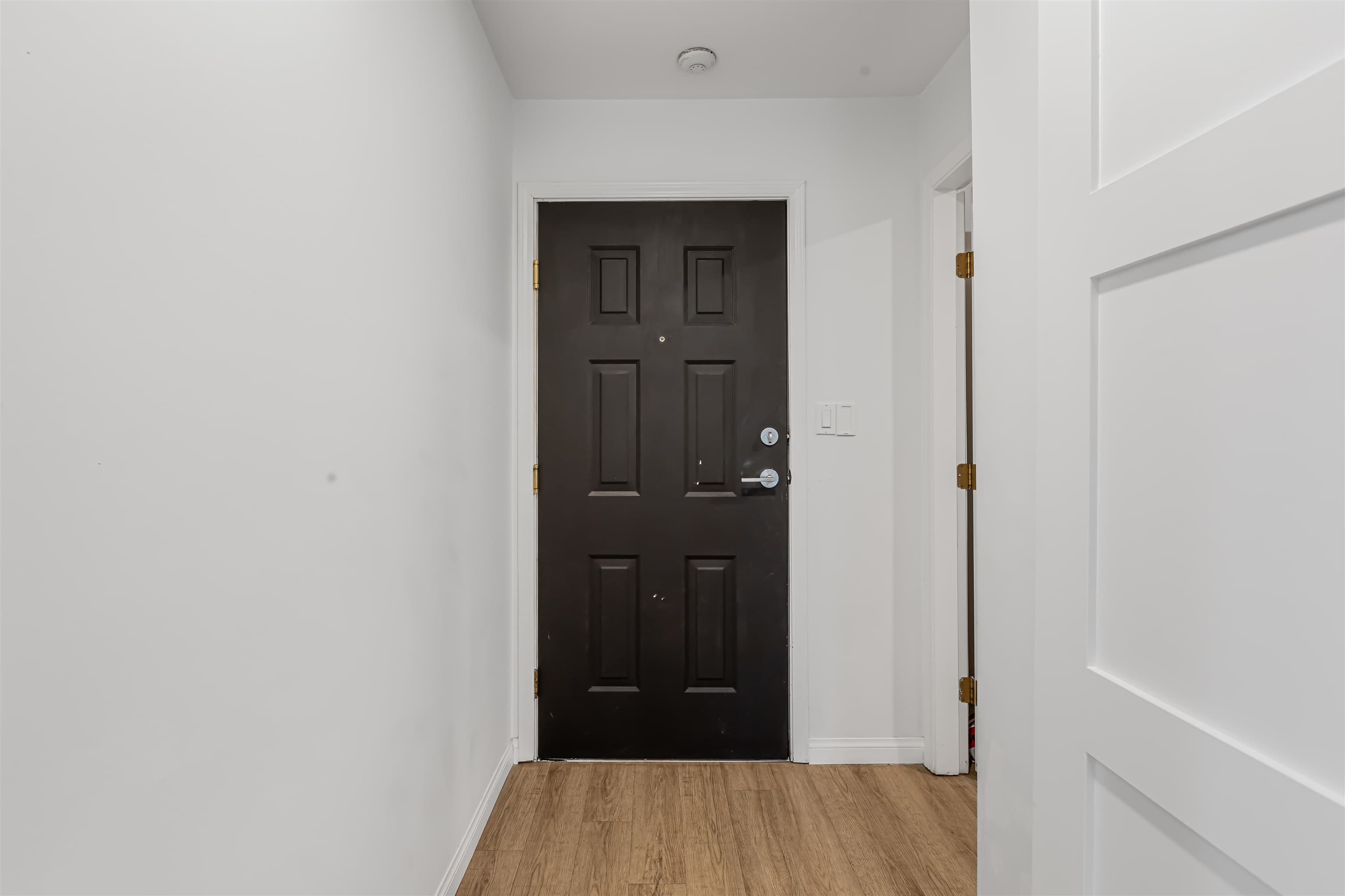 205 - 5377 201a Street, Langley, V3A 1S7 — photo 5