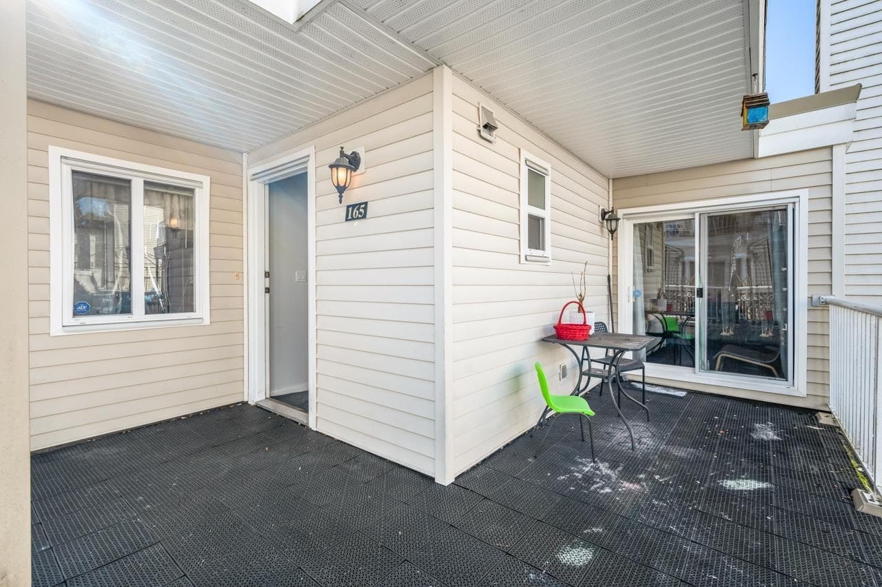 165 - 10077 156 Street, Surrey, V3R 4L6 — photo 4
