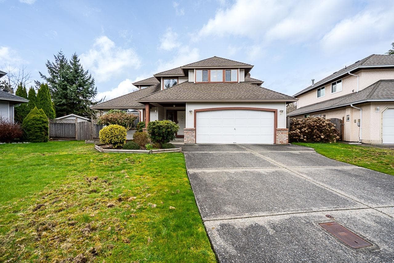 16156 94a Avenue, Surrey, V4N 3A2 — photo 2