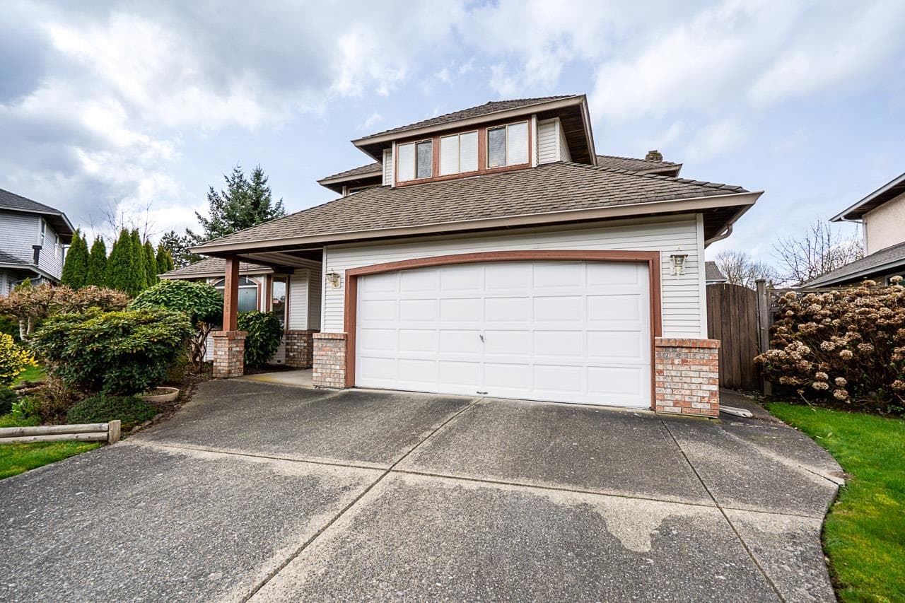 16156 94a Avenue, Surrey, V4N 3A2 — photo 3