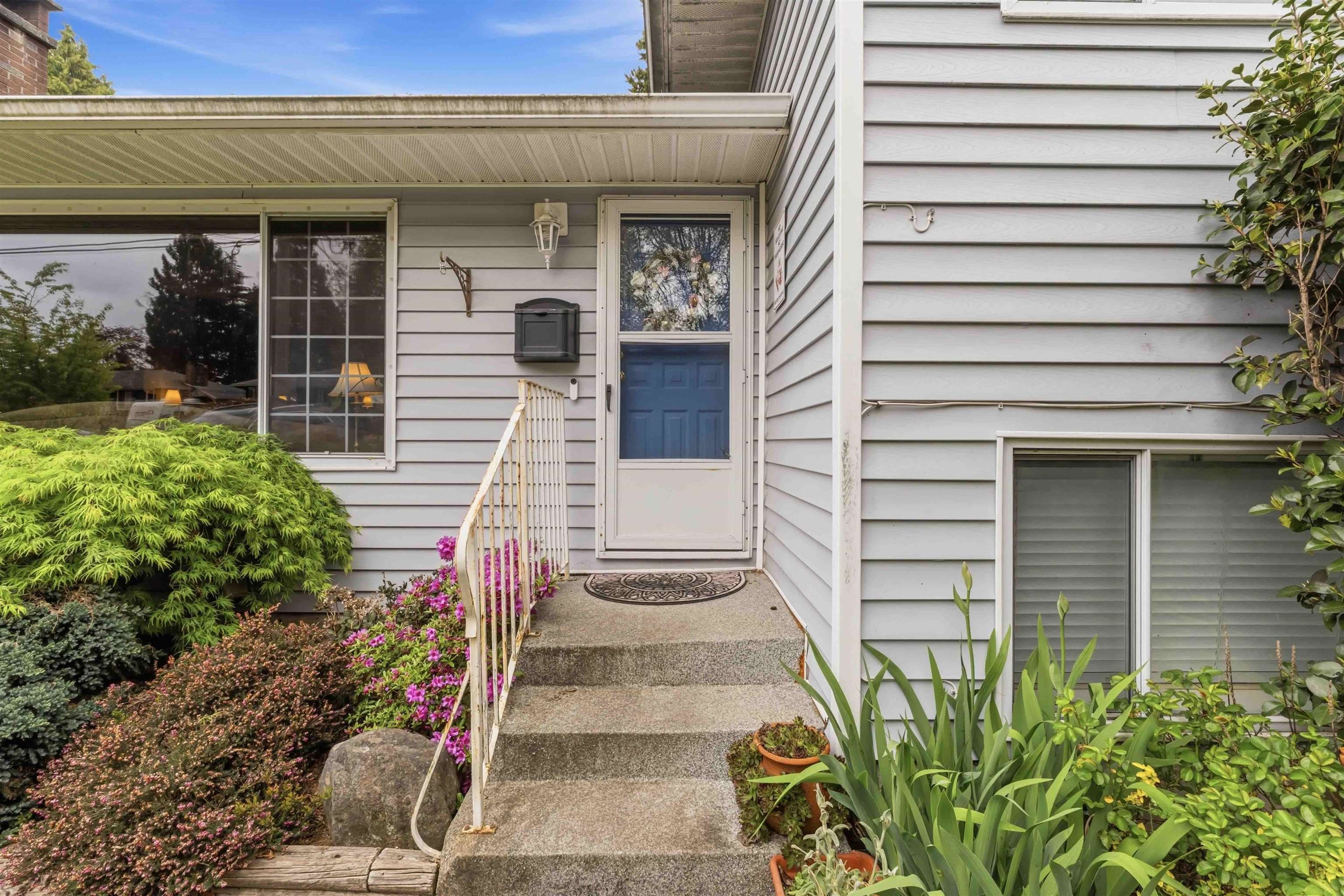 14713 110 Avenue, Surrey, V3R 2A9 — photo 3