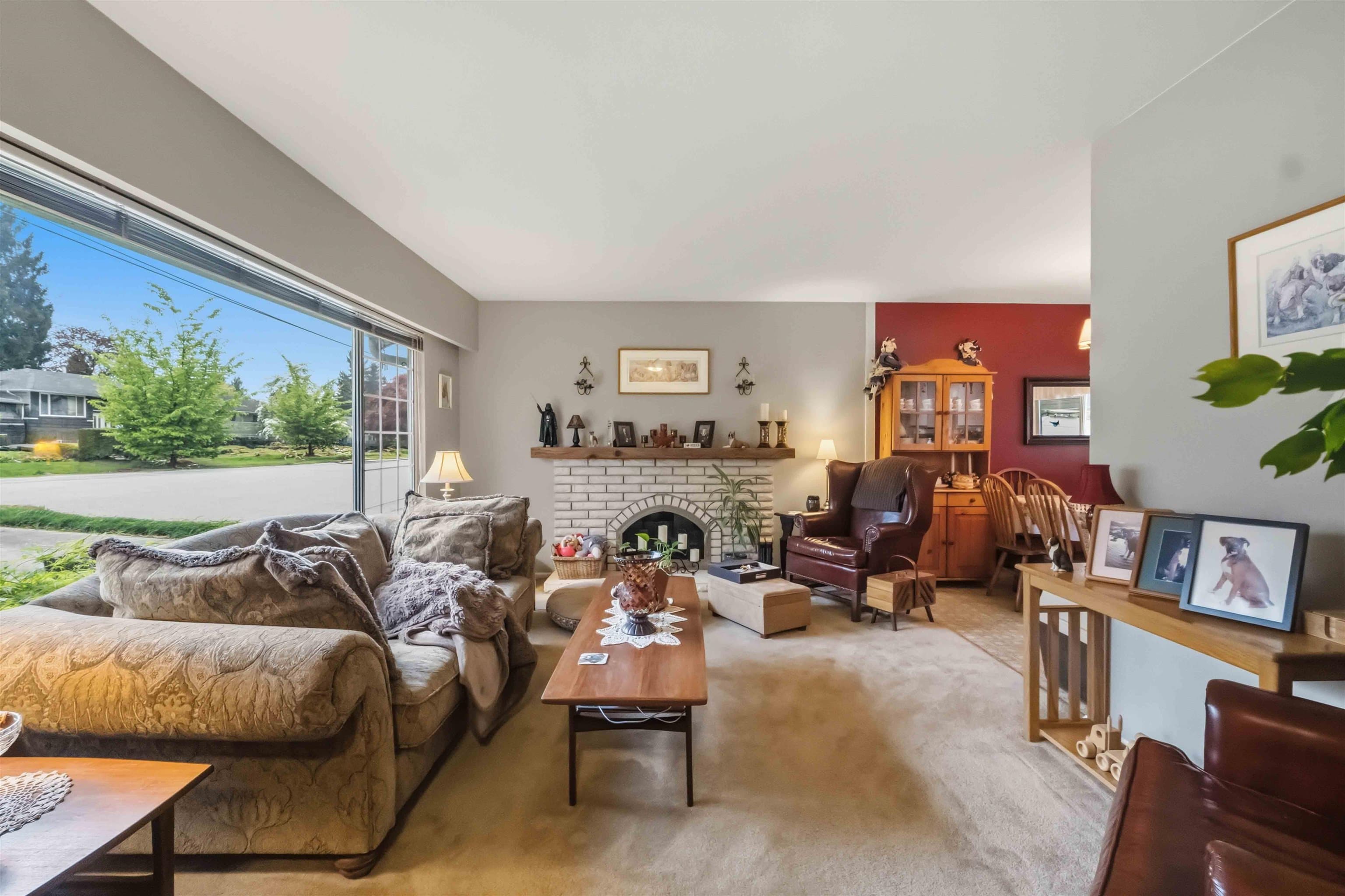 14713 110 Avenue, Surrey, V3R 2A9 — photo 4