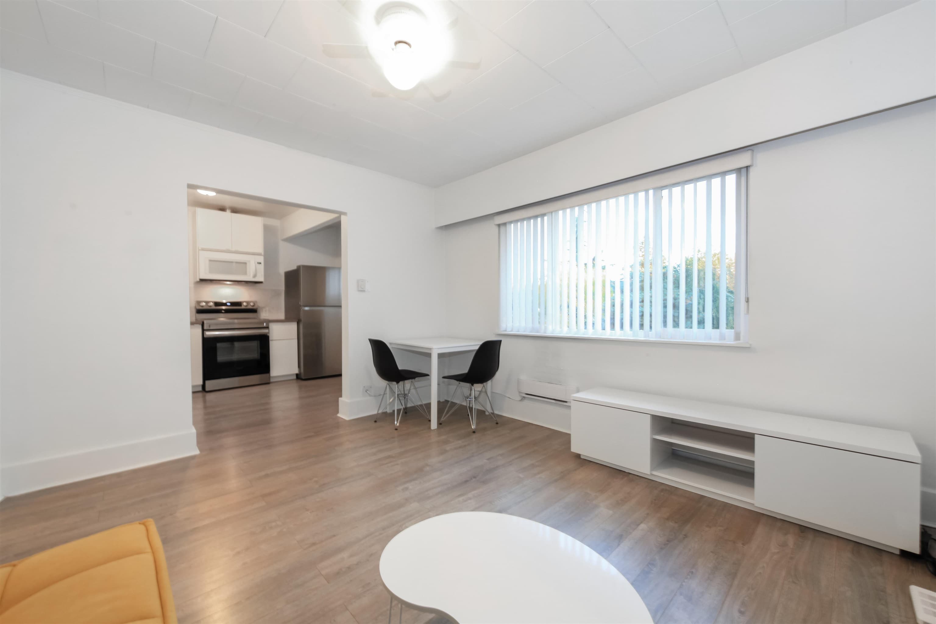 Top-Floor - 315 W 19th Avenue, Vancouver, V5Y 2B6 — photo 2