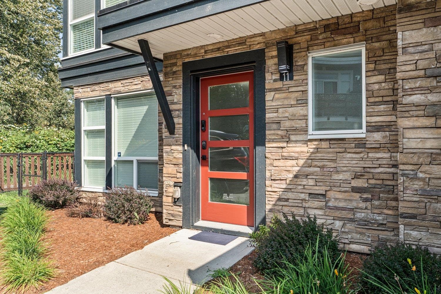 11 - 8413 Midtown Way, Chilliwack, V2P 0G7 — photo 2