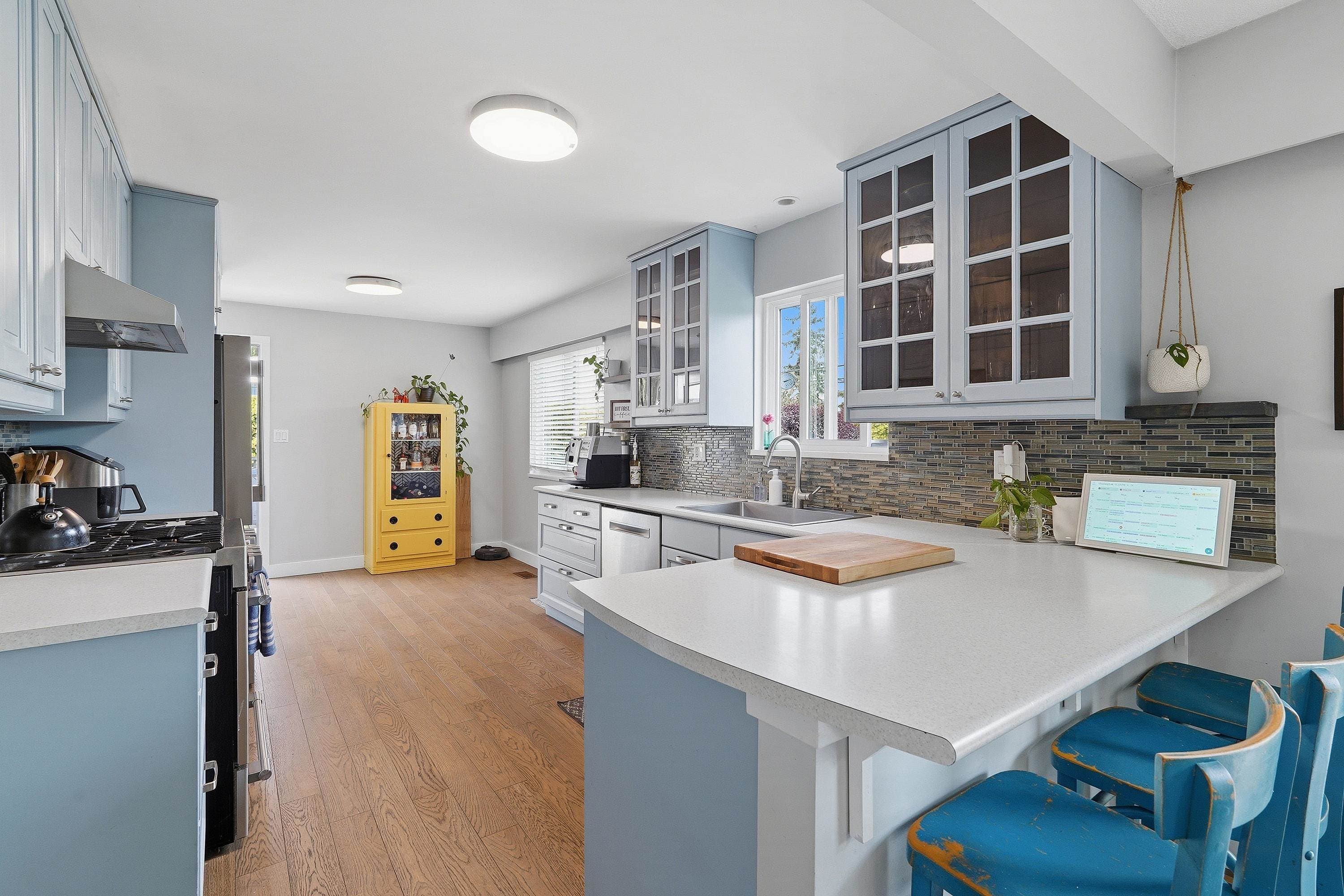 5351 Crescent Drive, Delta, V4K 2E2 — photo 1