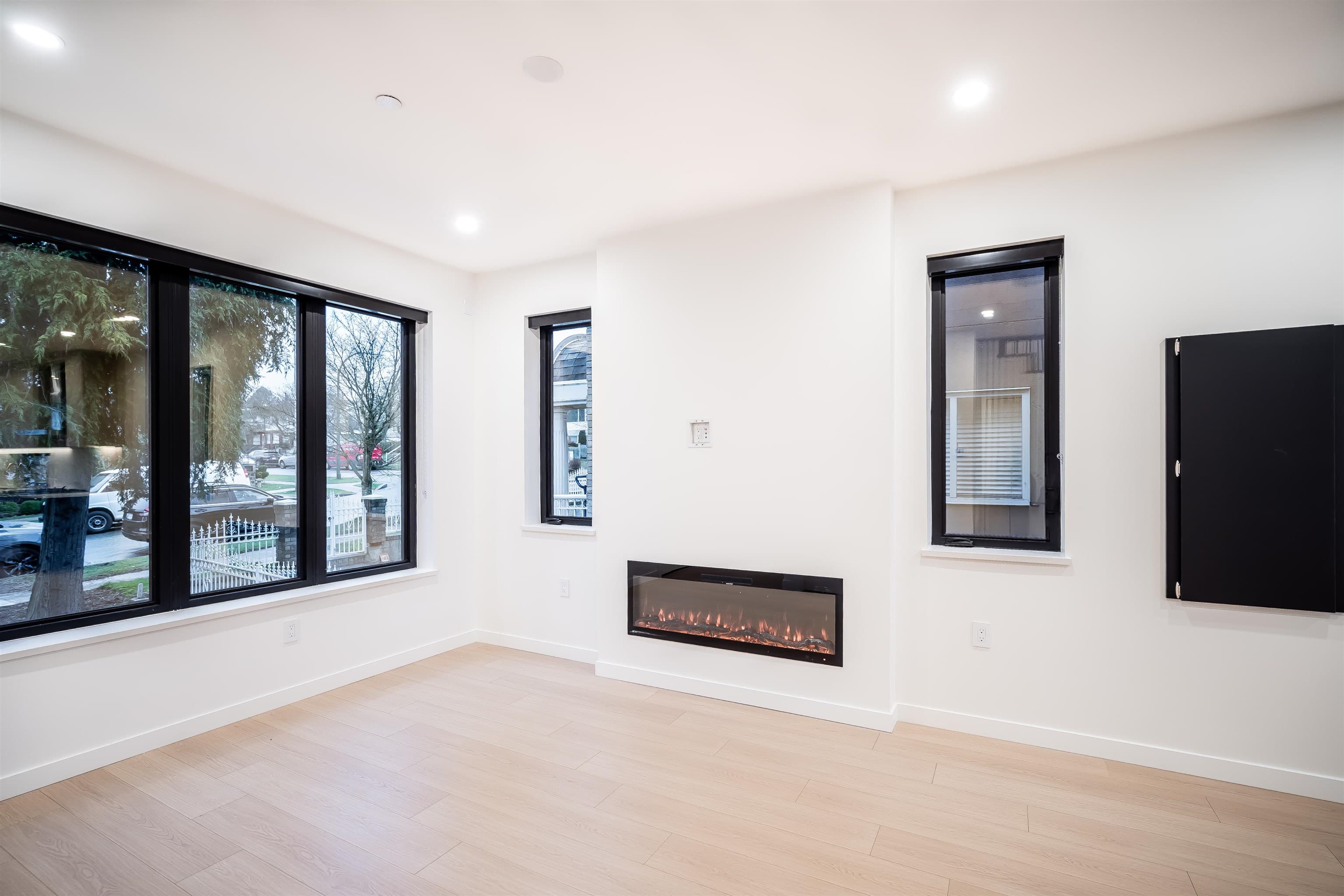 7960 Inverness Street, Vancouver, V5X 4H7 — photo 3