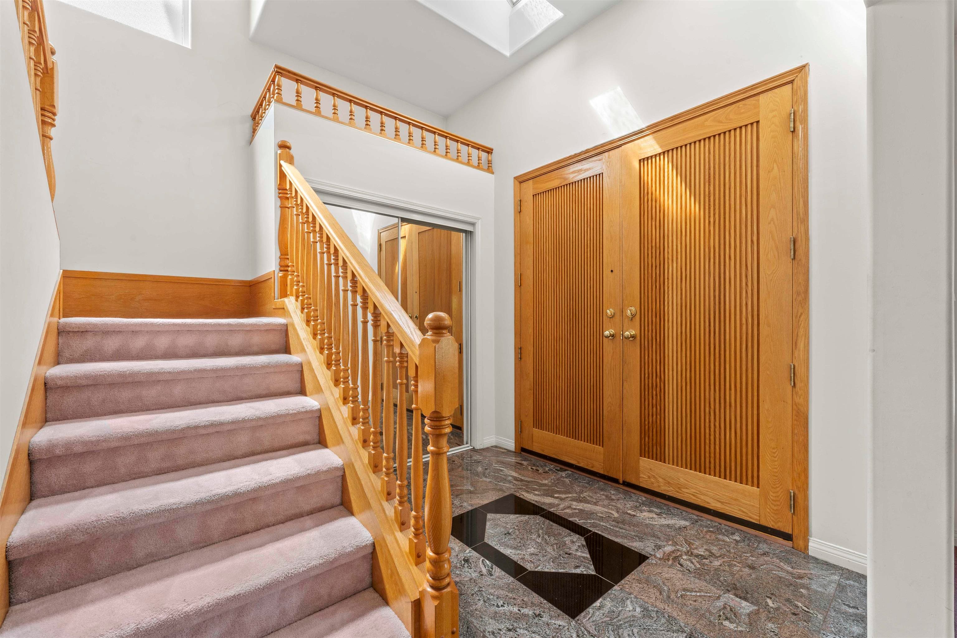 5908 Dumfries Street, Vancouver, V5P 3A9 — photo 2