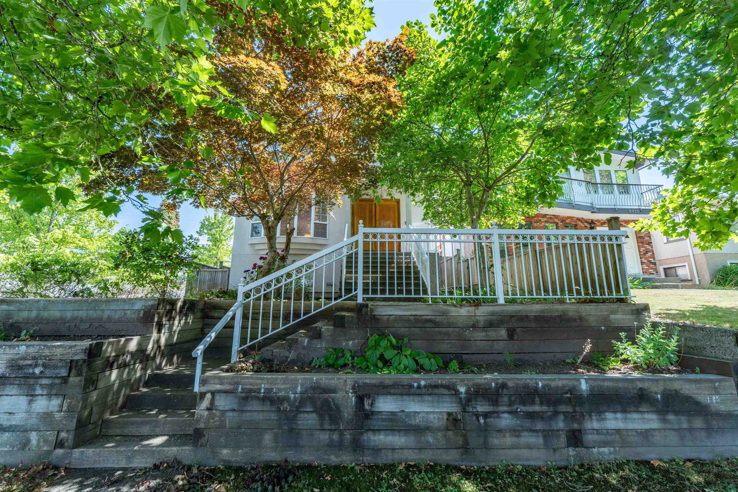 5908 Dumfries Street, Vancouver