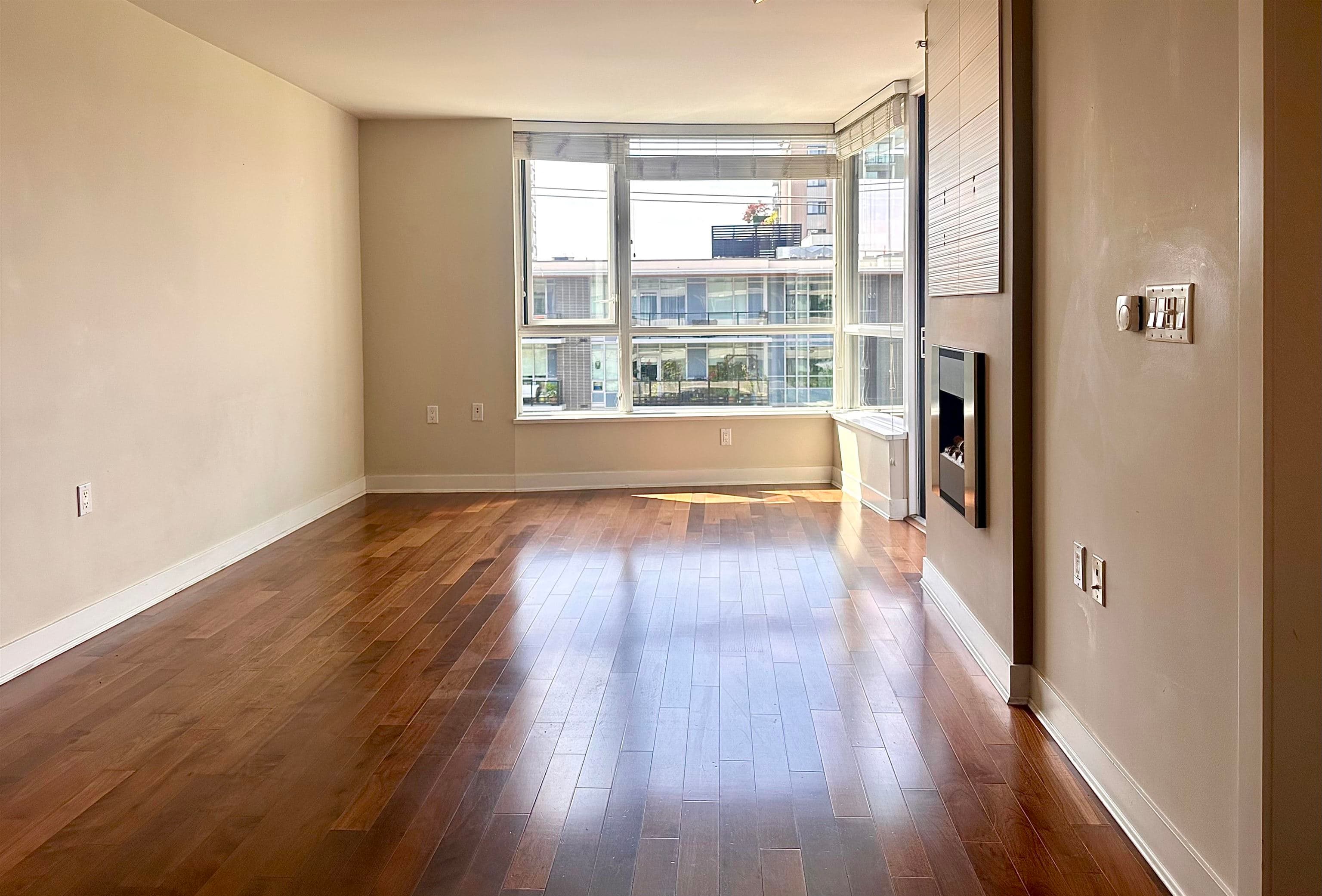 503 - 160 W 3rd Street, North Vancouver, V7M 0A9 — photo 4