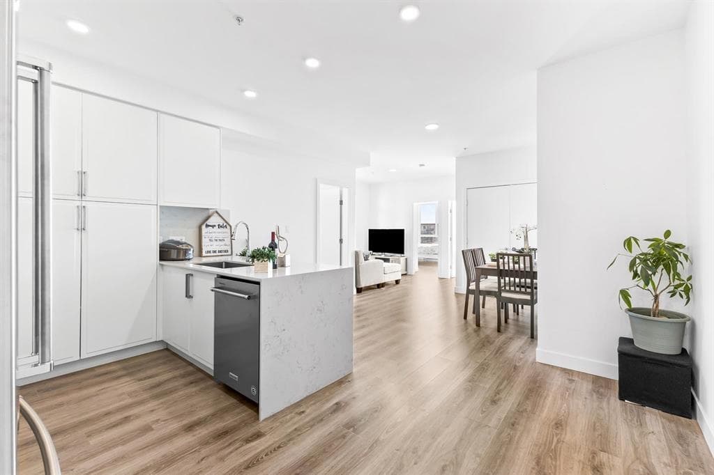 505 - 700 Clarke Road, Coquitlam, V3J 0K5 — photo 4