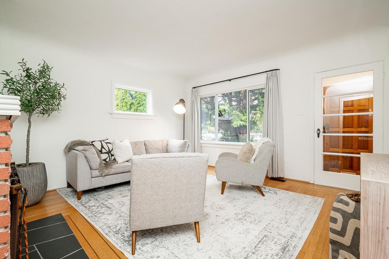 134 W 40th Avenue, Vancouver, V5Y 2R2 — photo 2