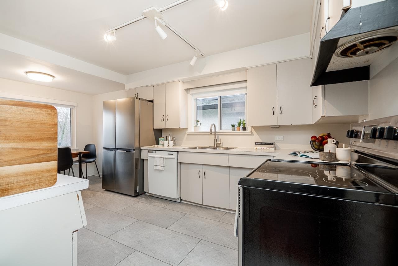134 W 40th Avenue, Vancouver, V5Y 2R2 — photo 4
