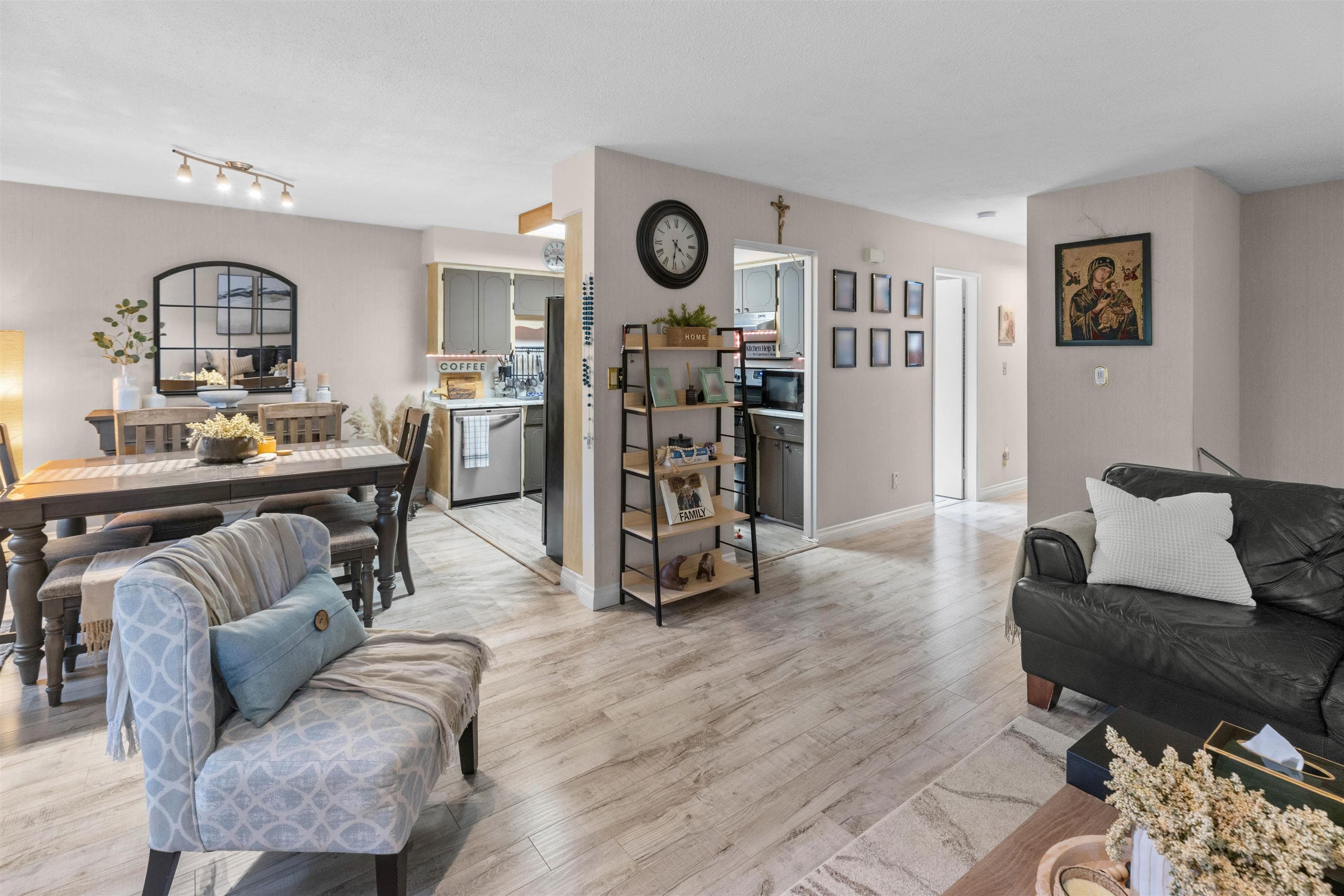 17 - 2998 Mouat Drive, Abbotsford, V2T 4E6 — photo 5