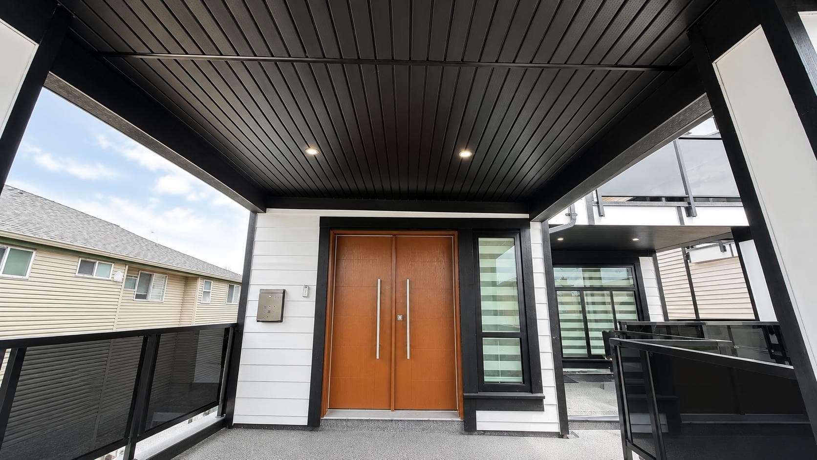 341 Johnston Street, New Westminster, V3M 5H4 — photo 2