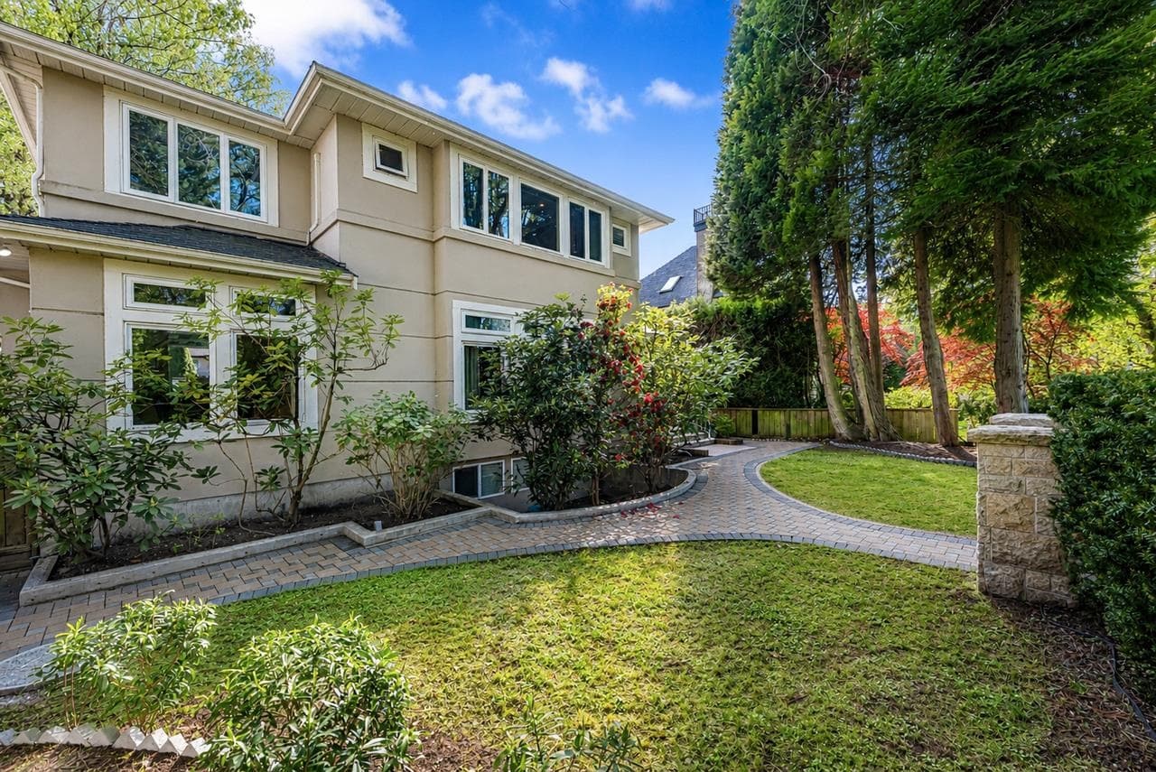 2374 W 35th Avenue, Vancouver, V6M 1J6 — photo 2