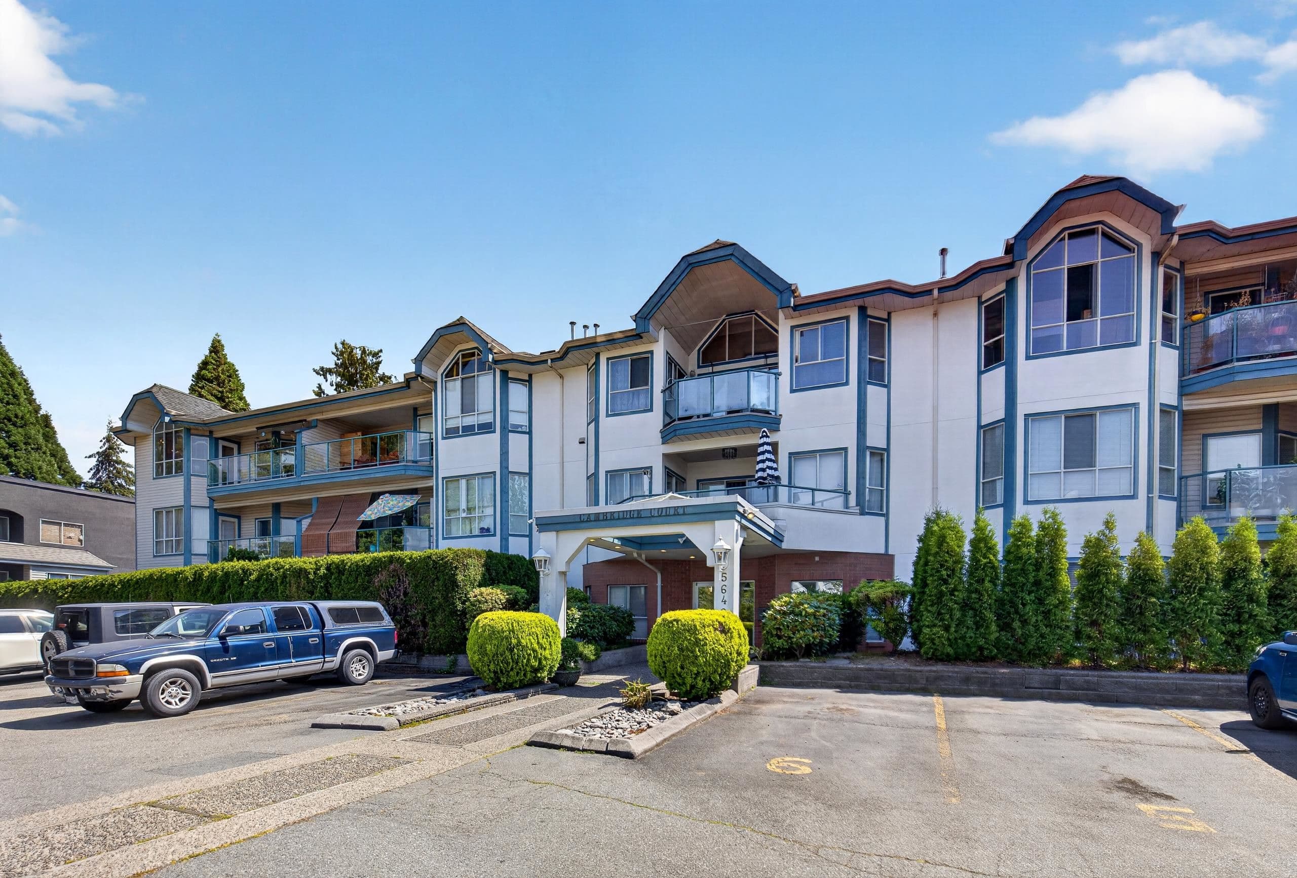 408 - 5646 200 Street, Langley, V3A 1M8 — photo 1