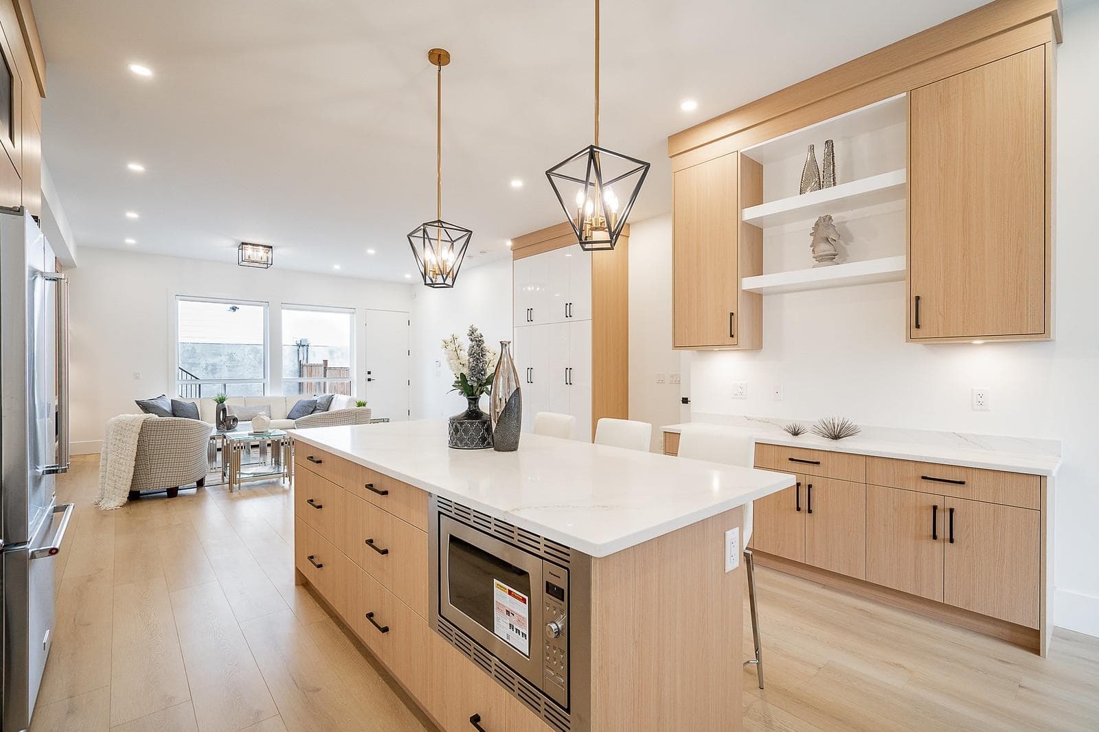 16677 16 Avenue, Surrey, V3S 9X7 — photo 4