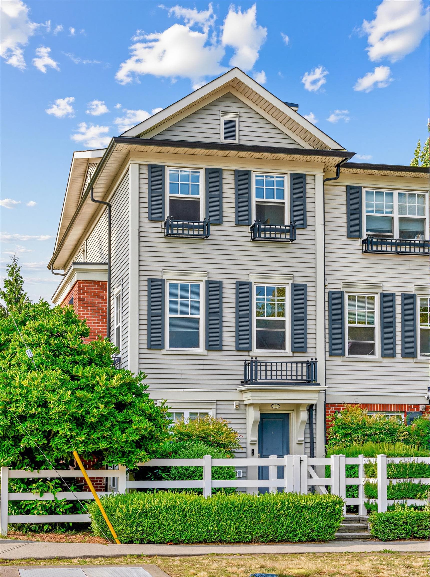1 - 2495 Davies Avenue, Port Coquitlam