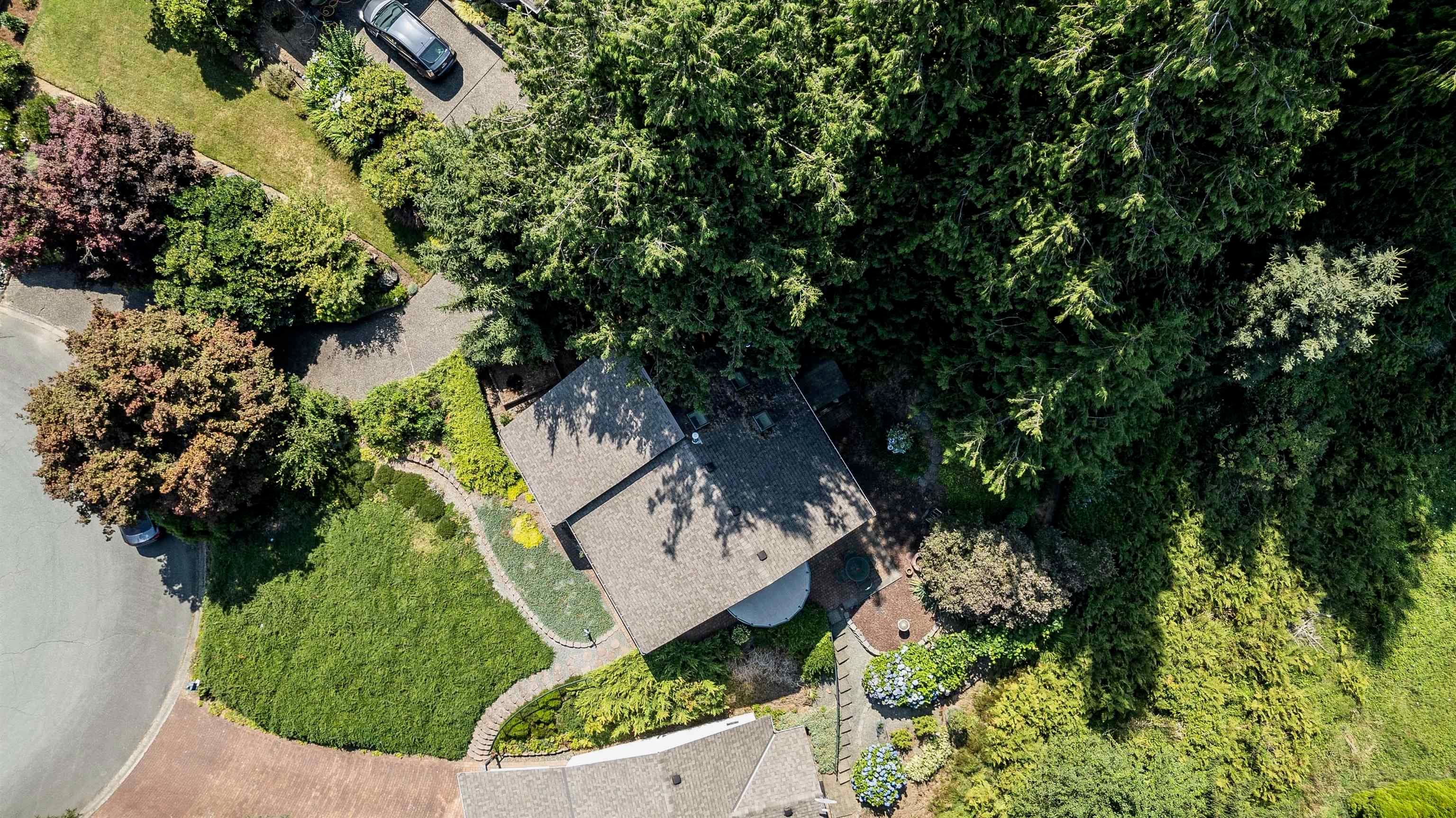 10021 Falcon Crescent, Chilliwack, V2P 7R3 — photo 2