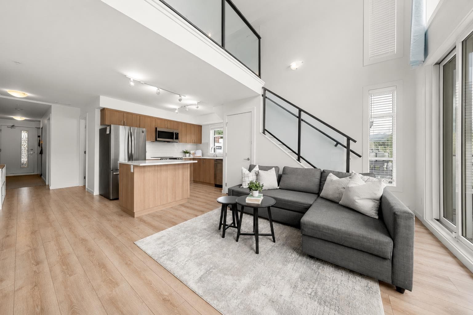206 - 39767 Government Road, Squamish, V8B 0Z1 — photo 3