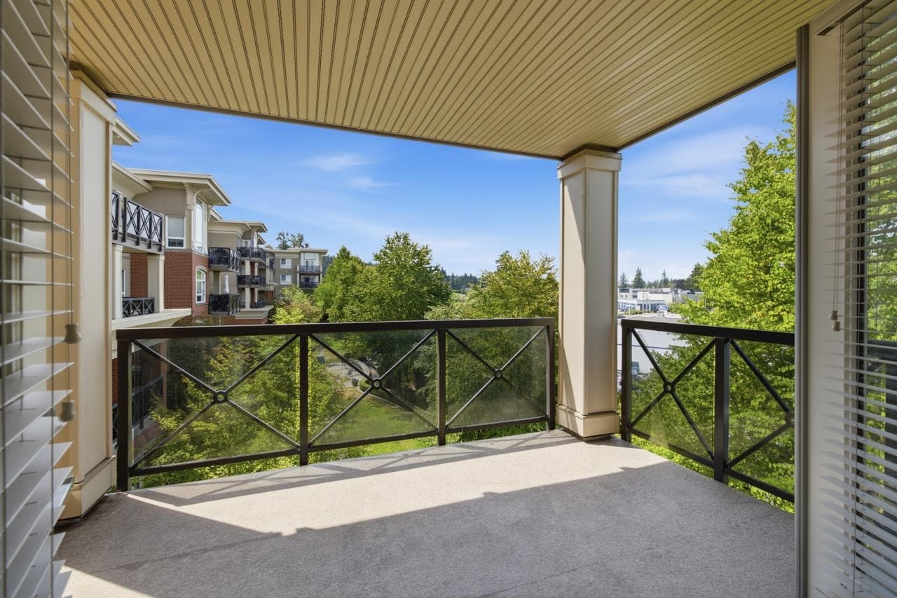 319 - 2970 King George Boulevard, Surrey, V4P 0E6 — photo 5