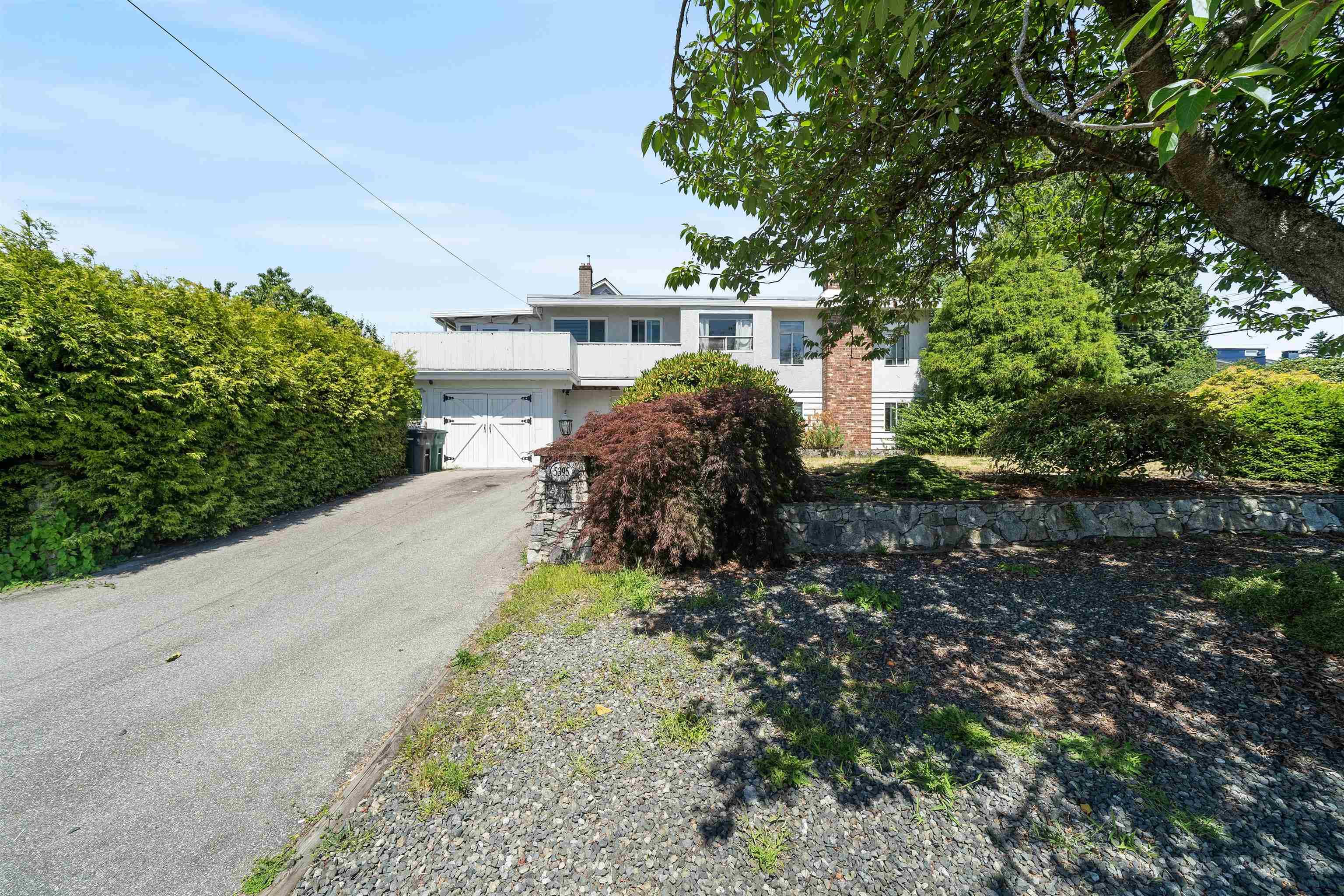 5395 Georgia Street, Burnaby, V5B 1V3 — photo 1