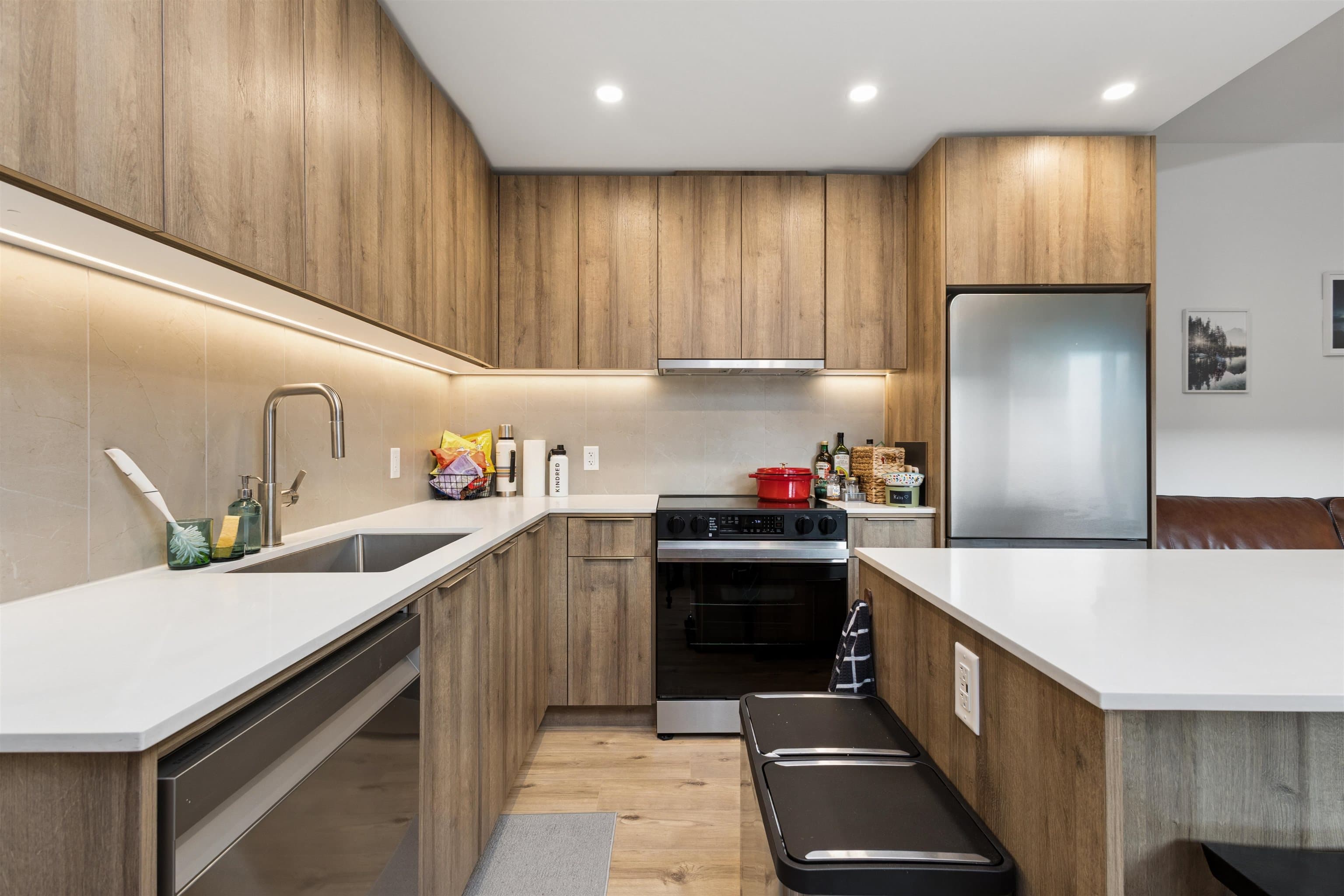 204 - 3596 Malsum Drive, North Vancouver, V7G 0B5 — photo 2